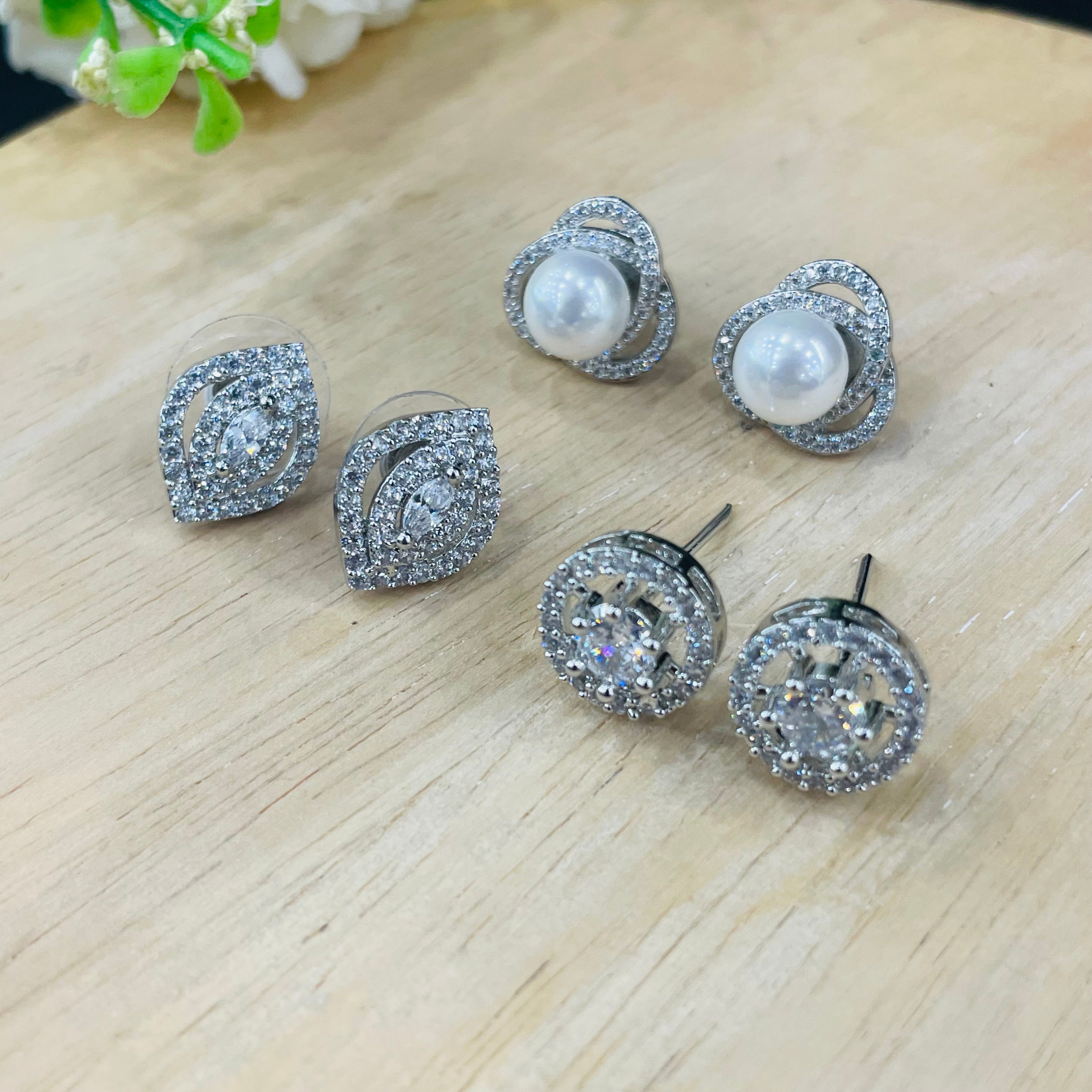 Ad Viral Studs Combo