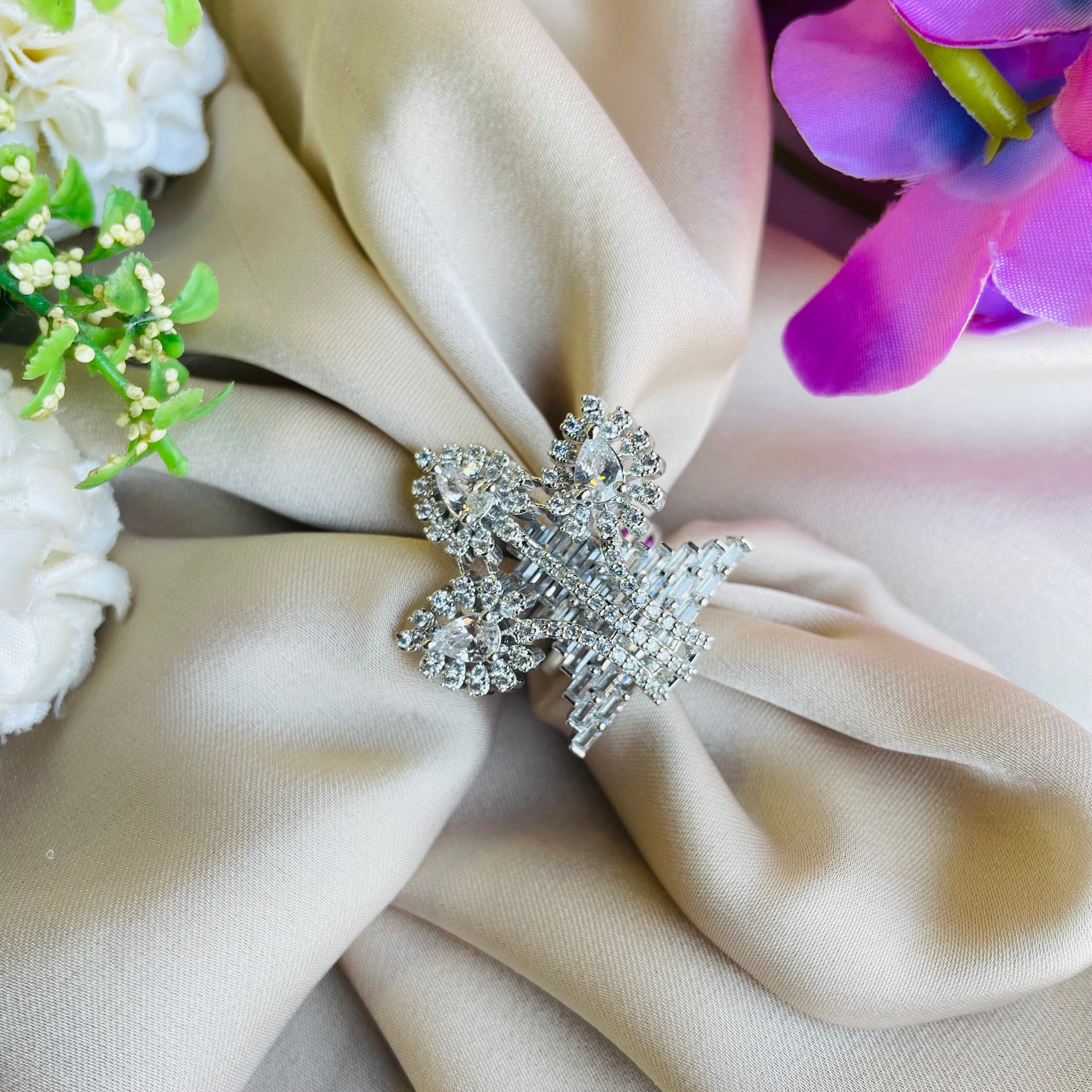 Ad Piper ring adjustable