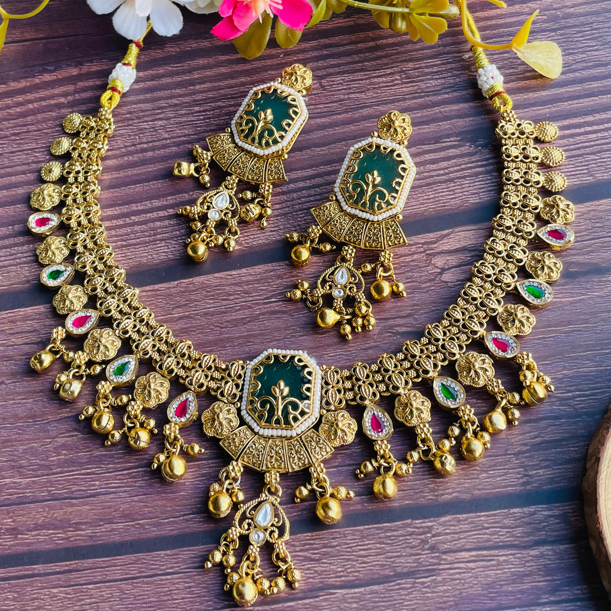 Vedanshi Neckpiece