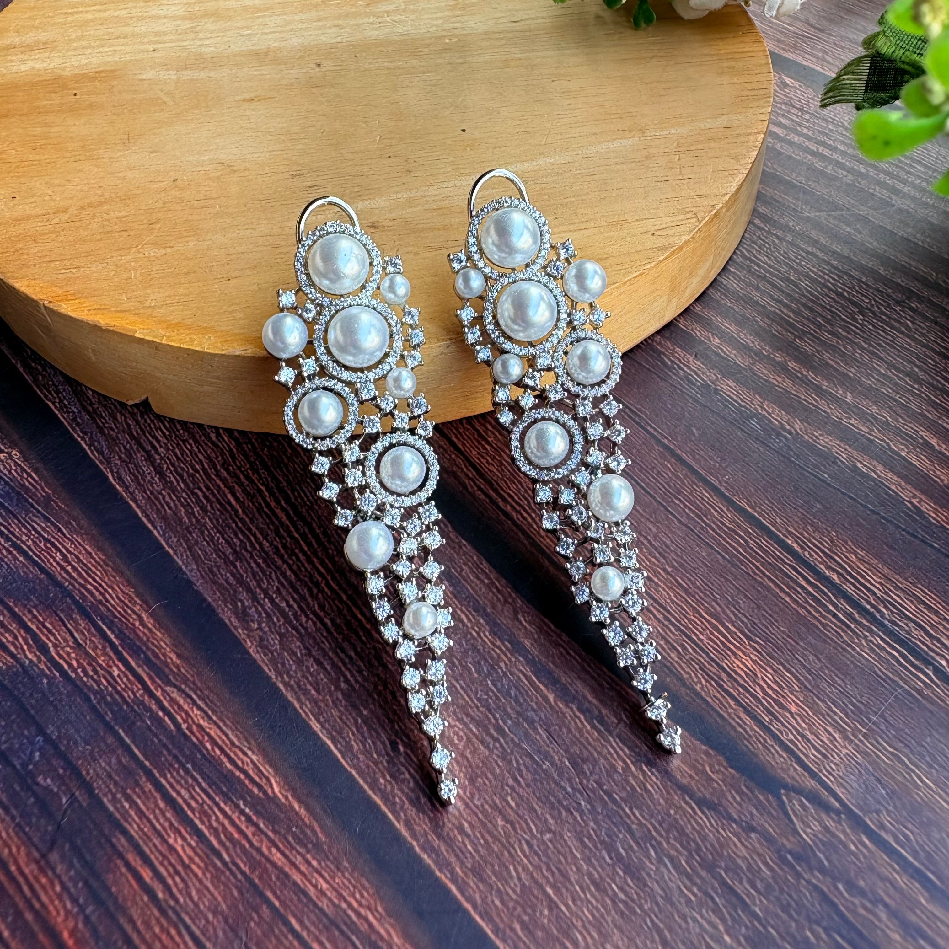 Ad Elara Earrings