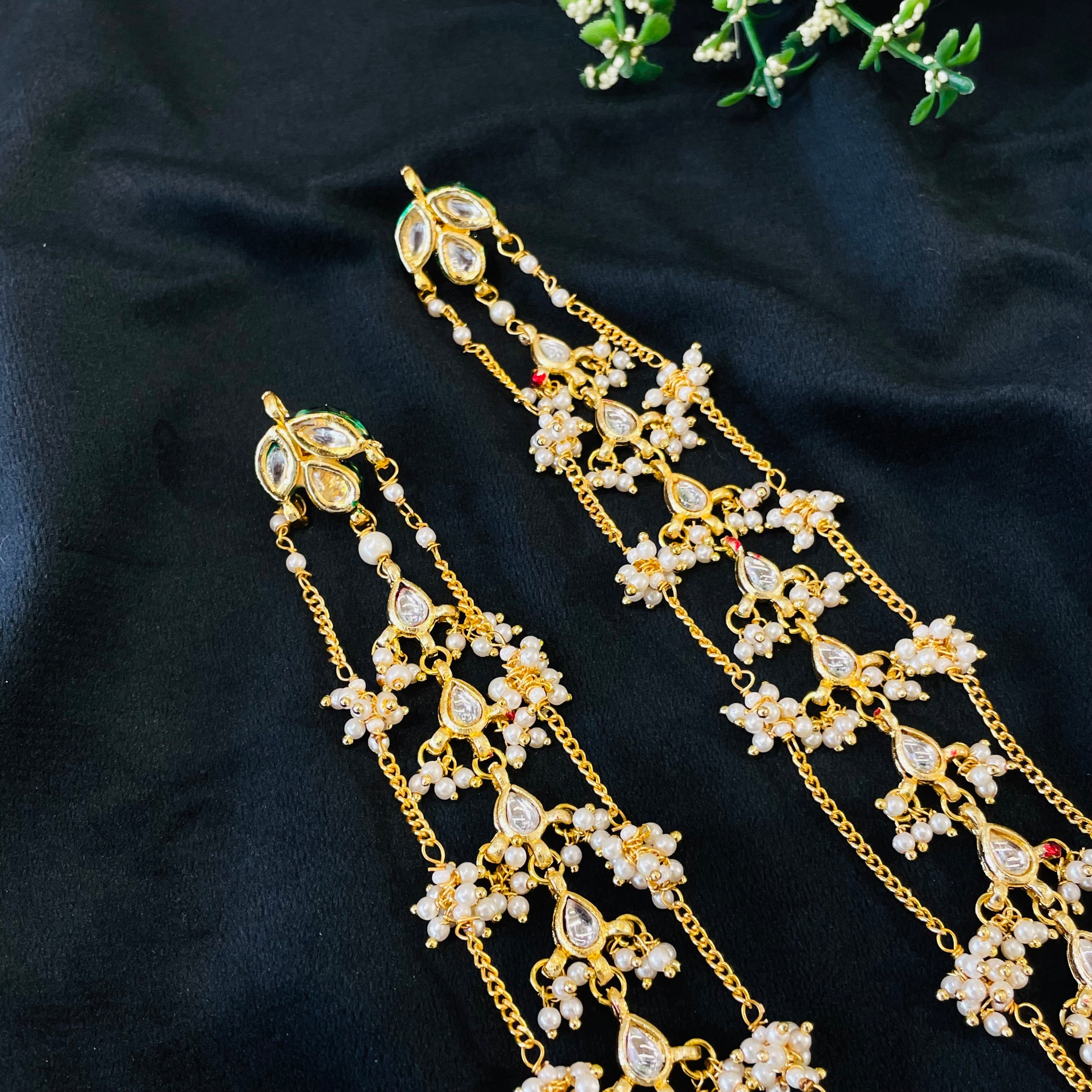 Nayaab Aliya earring