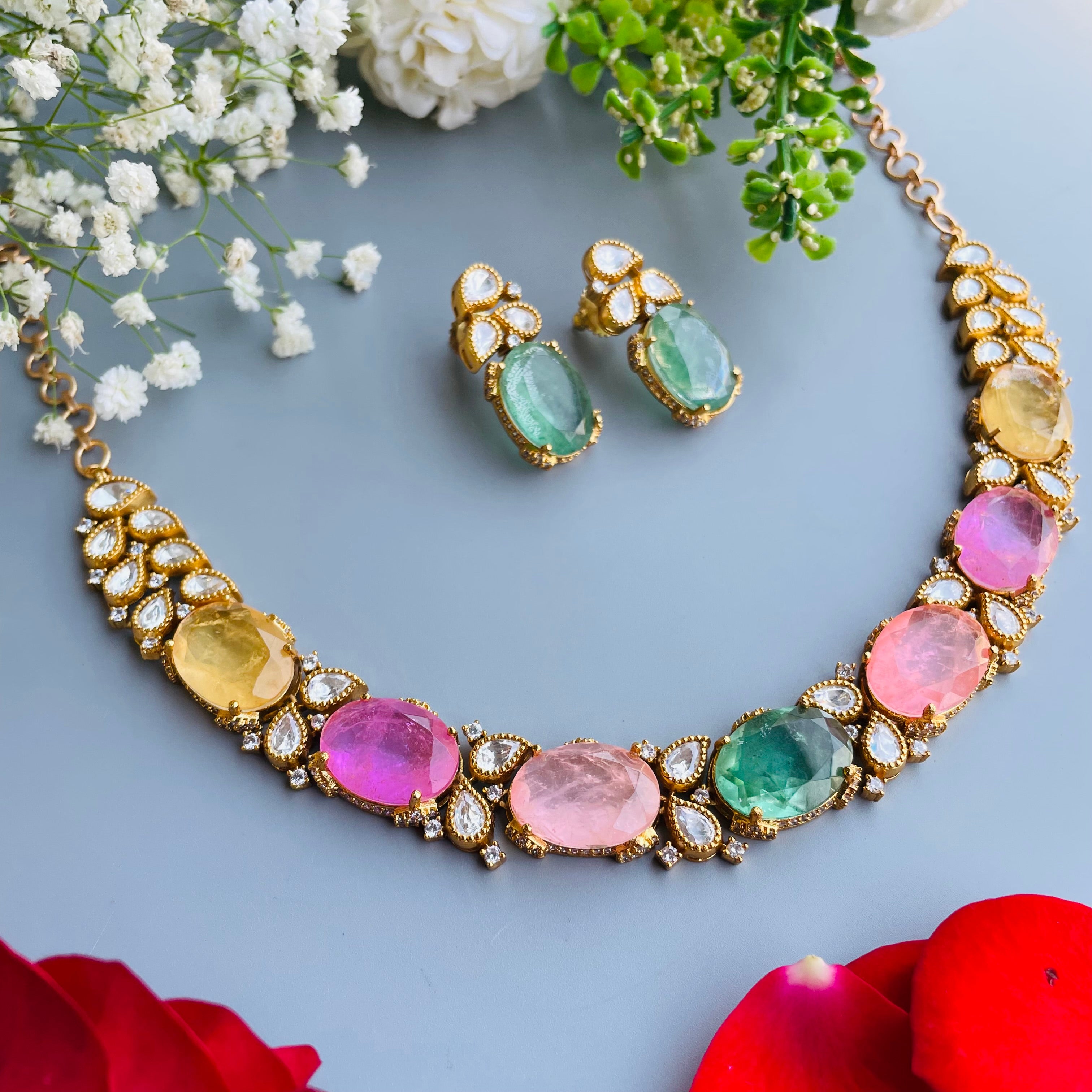 Nayaab Navratna Multi Neckpiece