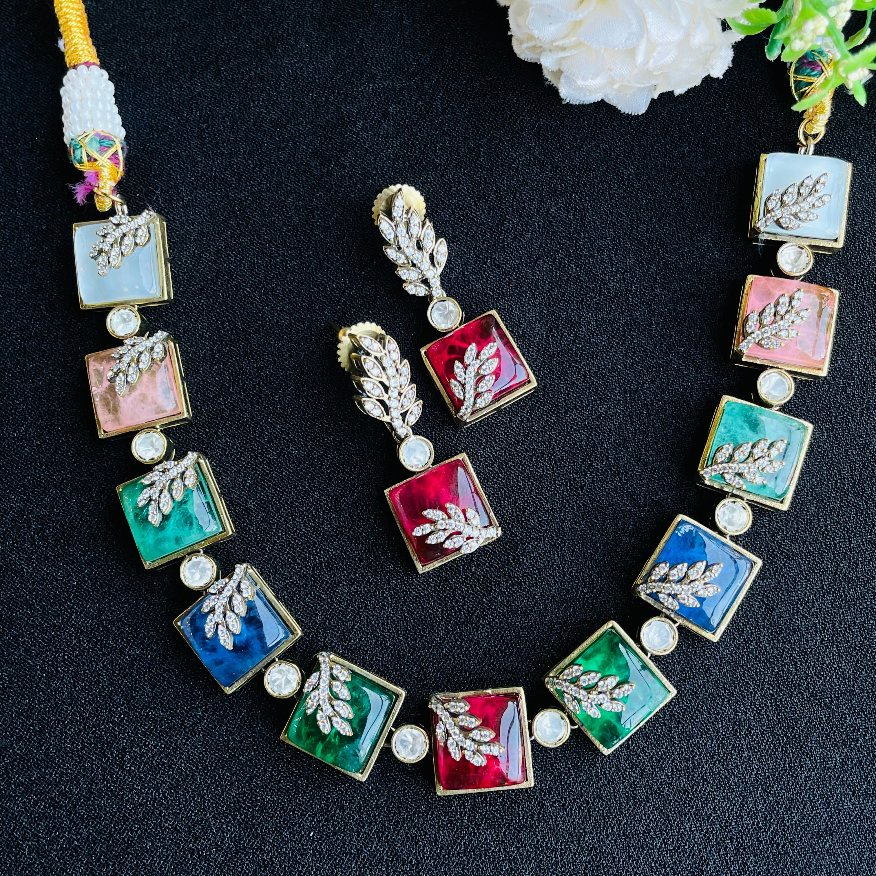 Nayaab deepa polki neckpiece