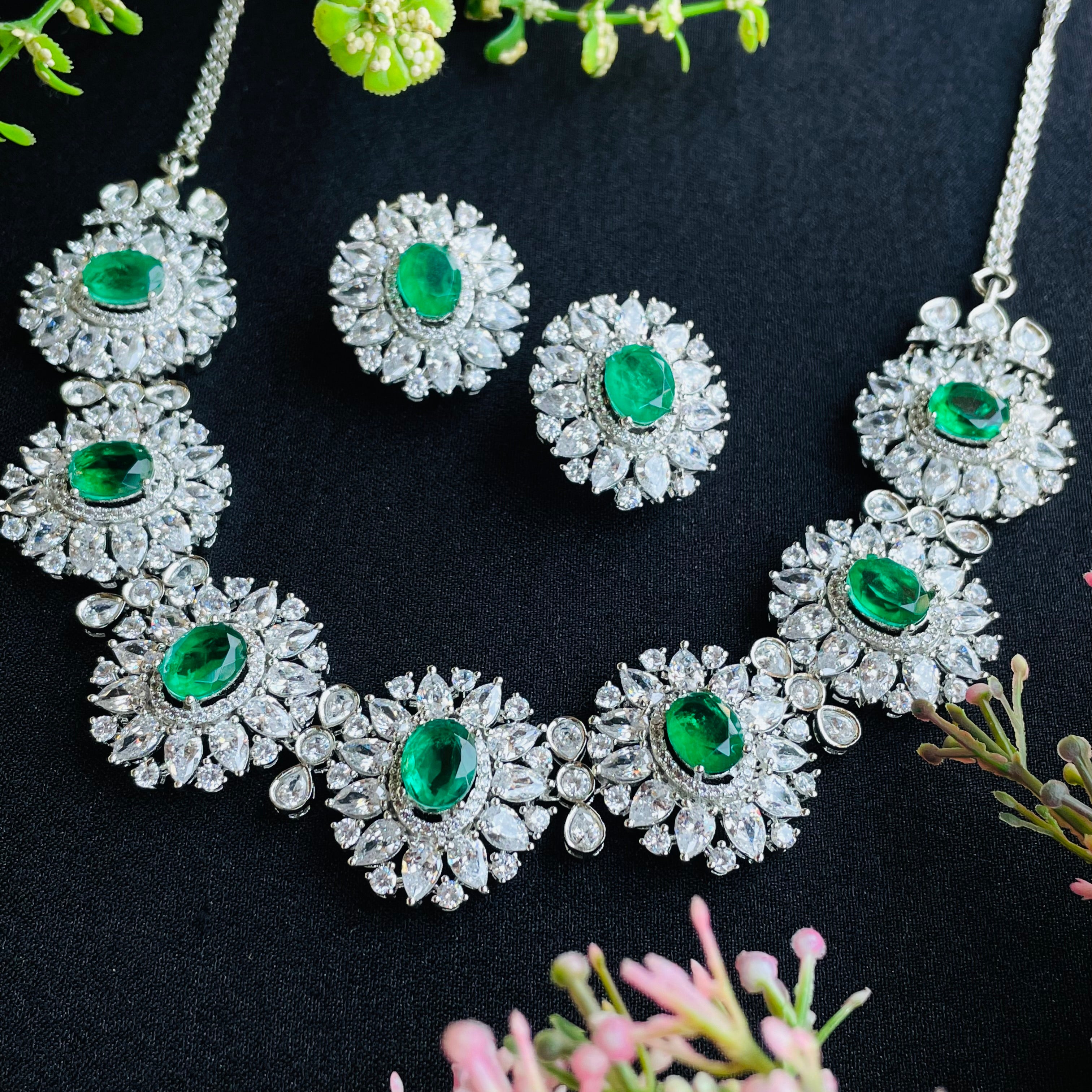 Ad riley neckpiece