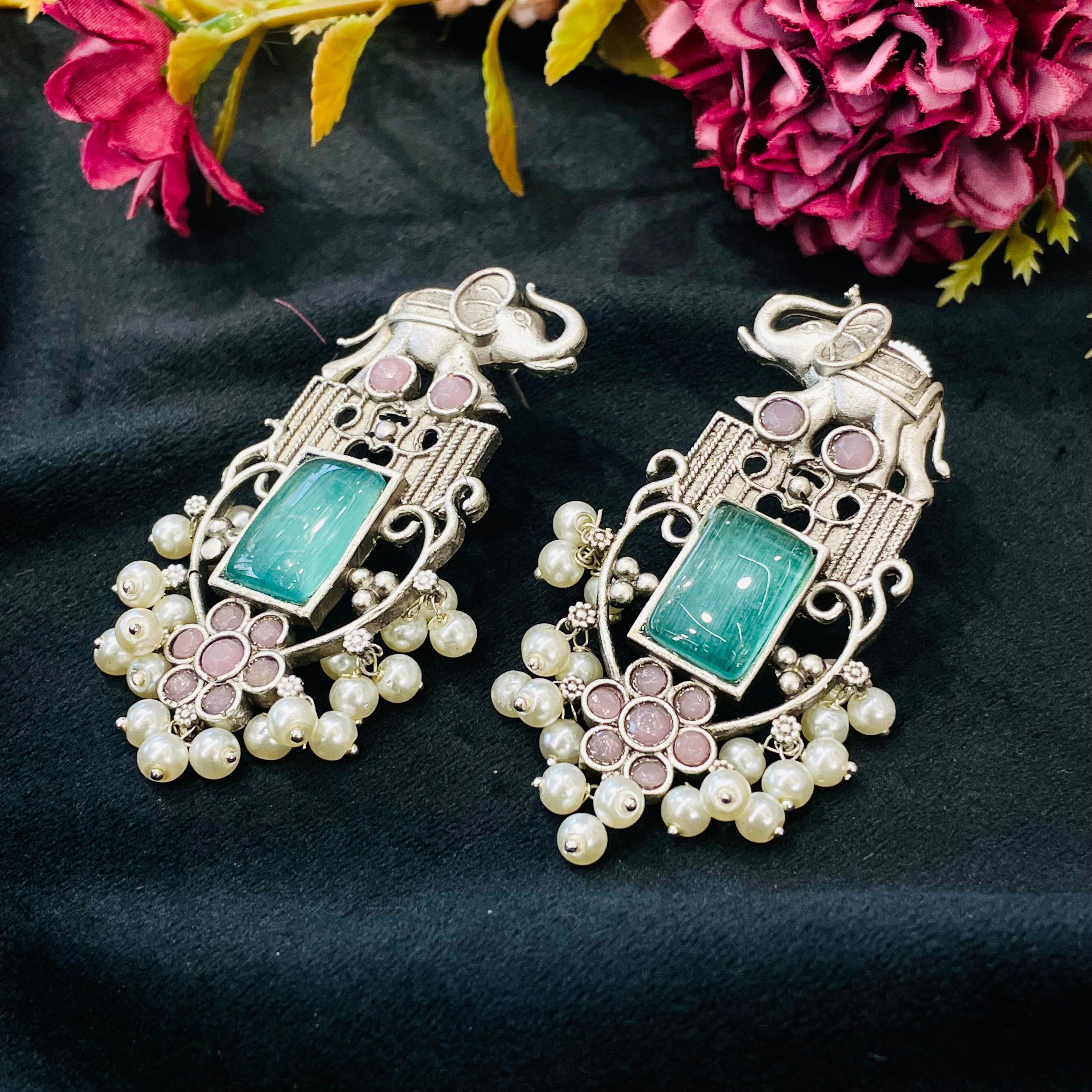Inaya Romi Earrings