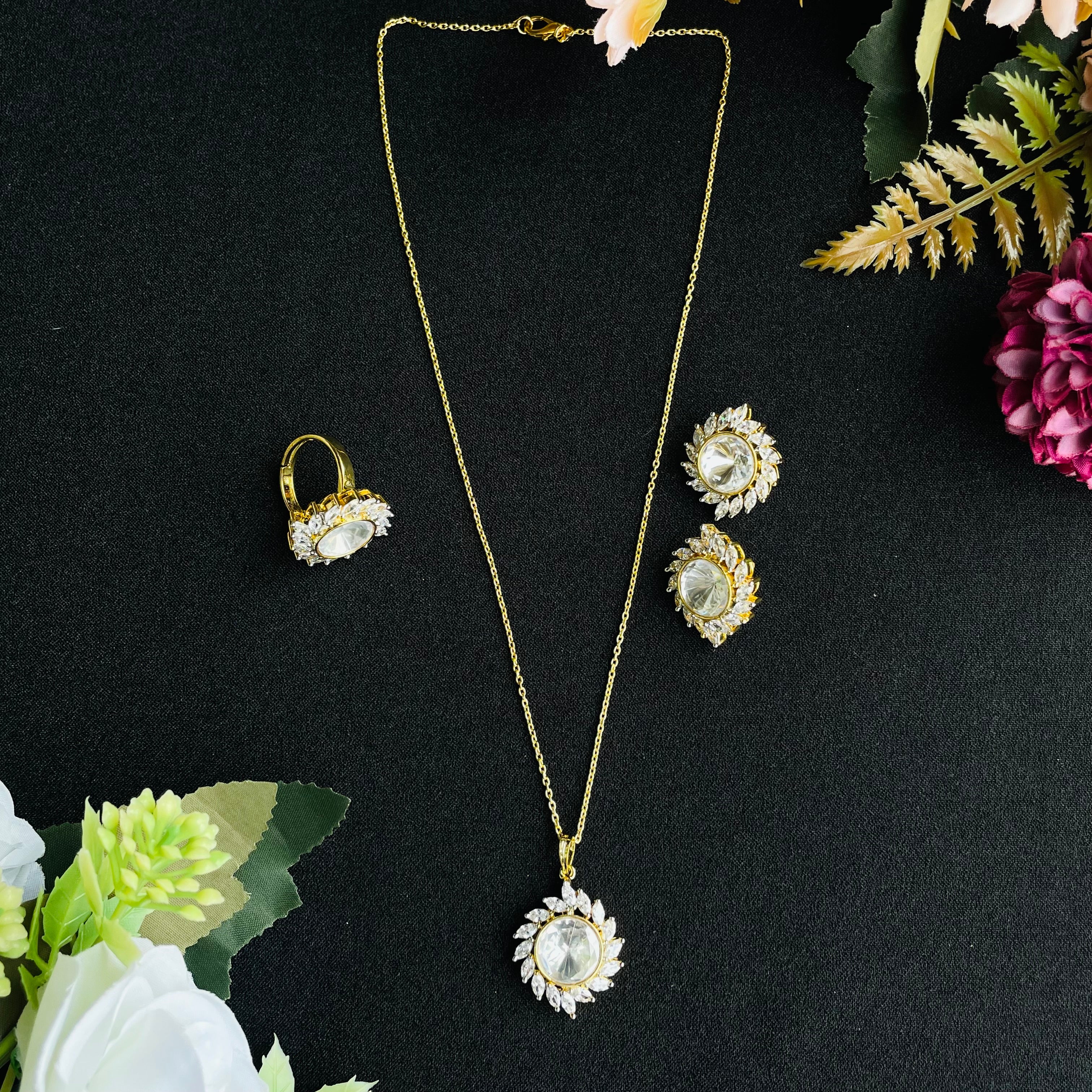 Nayaab Saanvi Polki Pendant With Free Ring adjustable