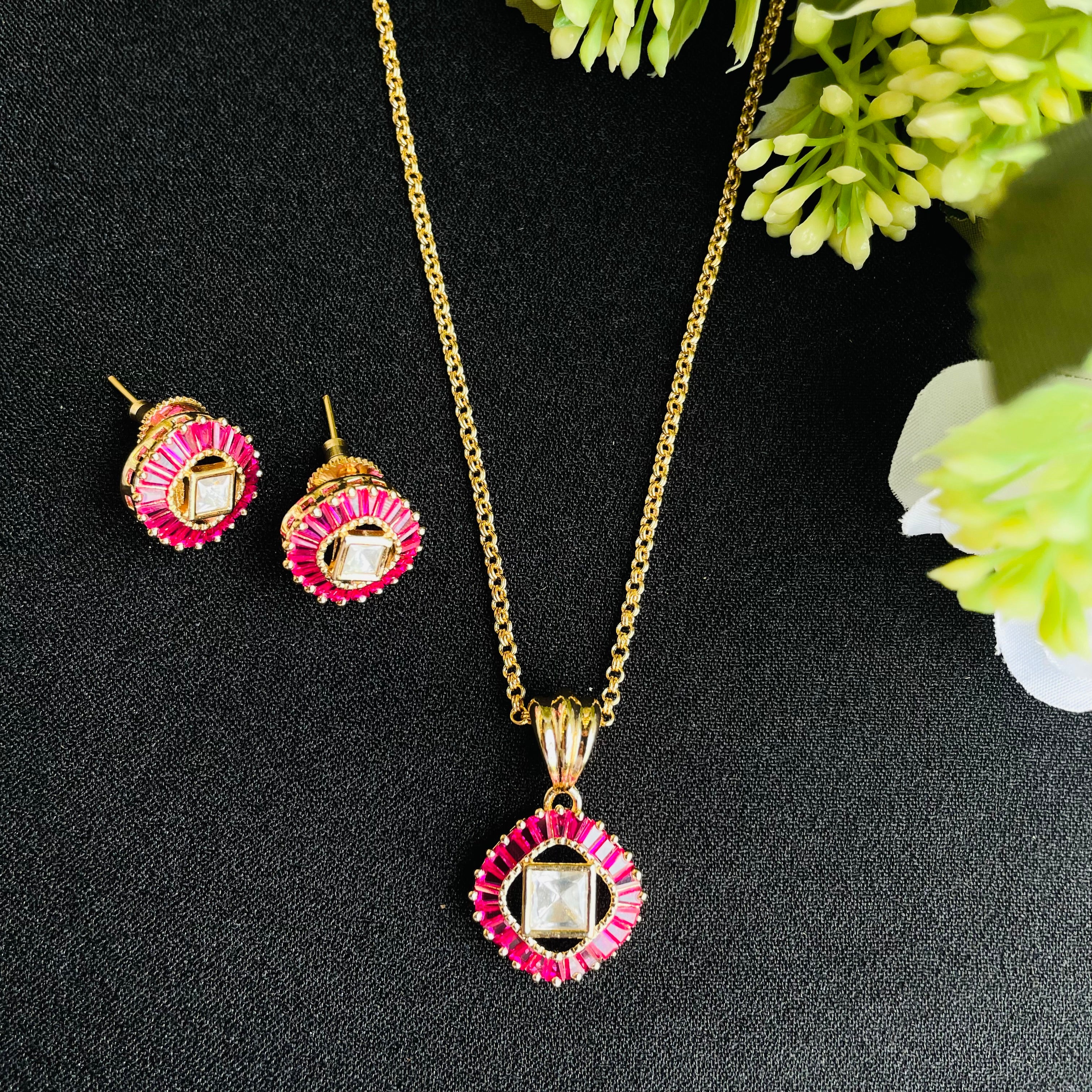 Nayaab Ani Polki Pendant set