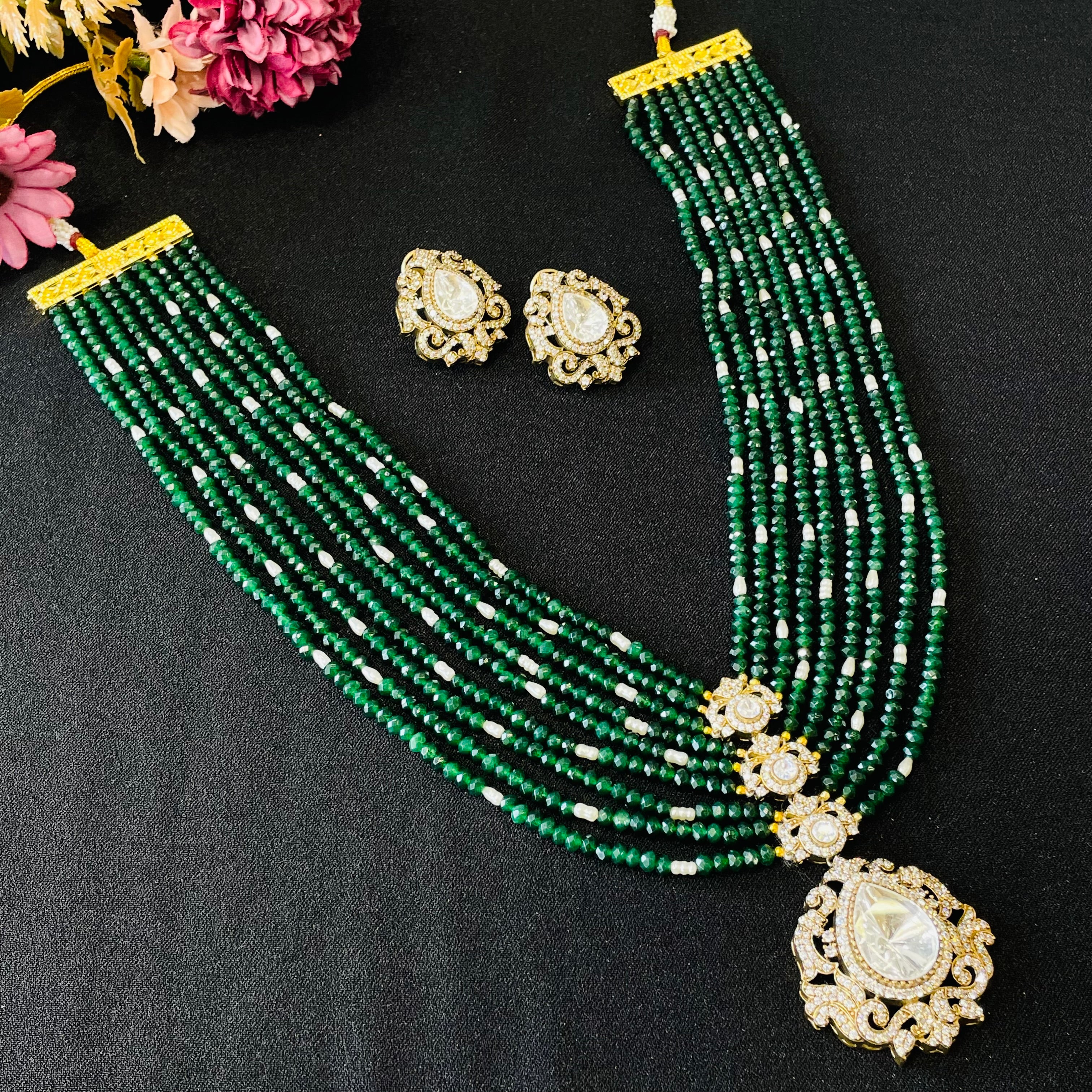 Nayaab kareena Neckpiece