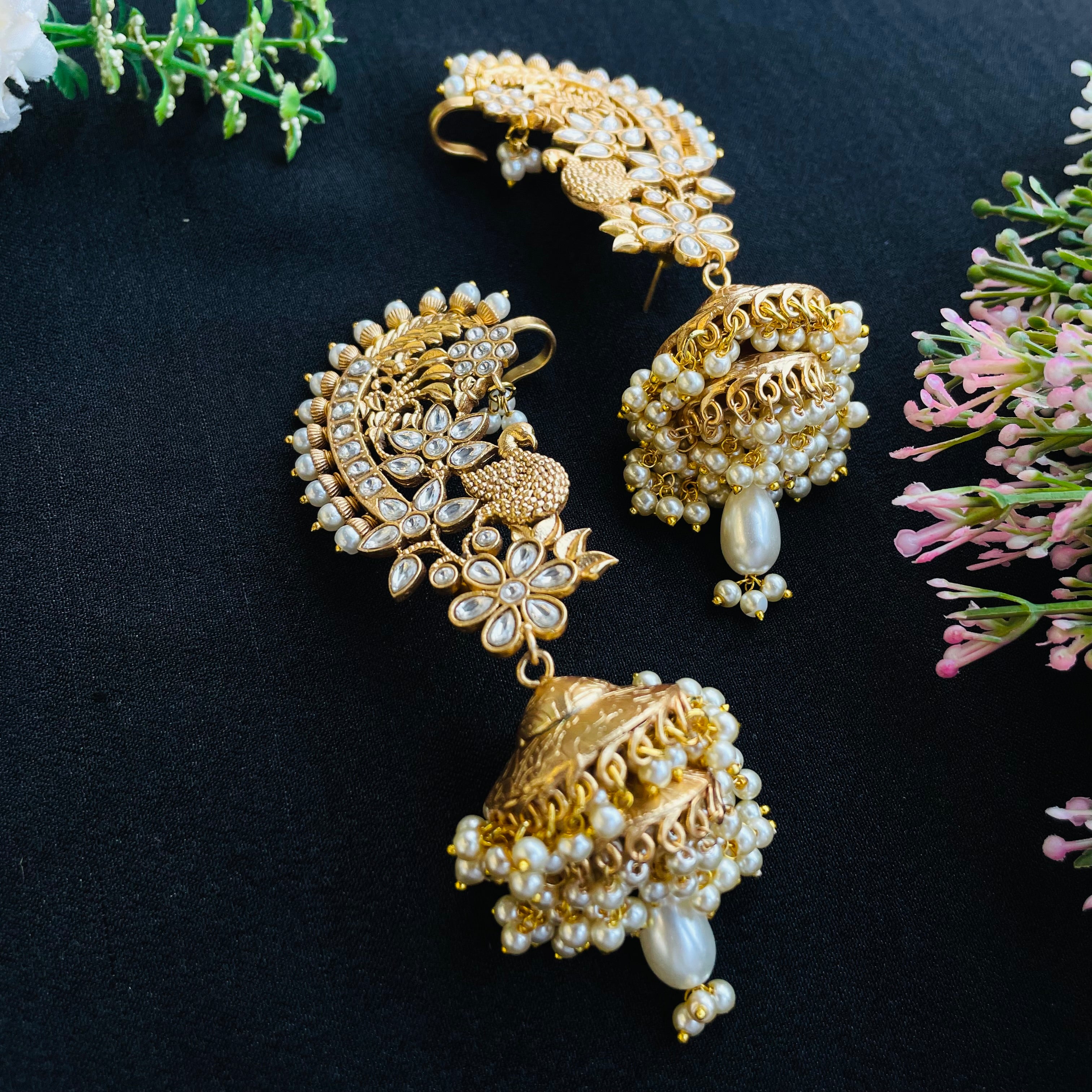 Nayaab Bhavya Earcuff