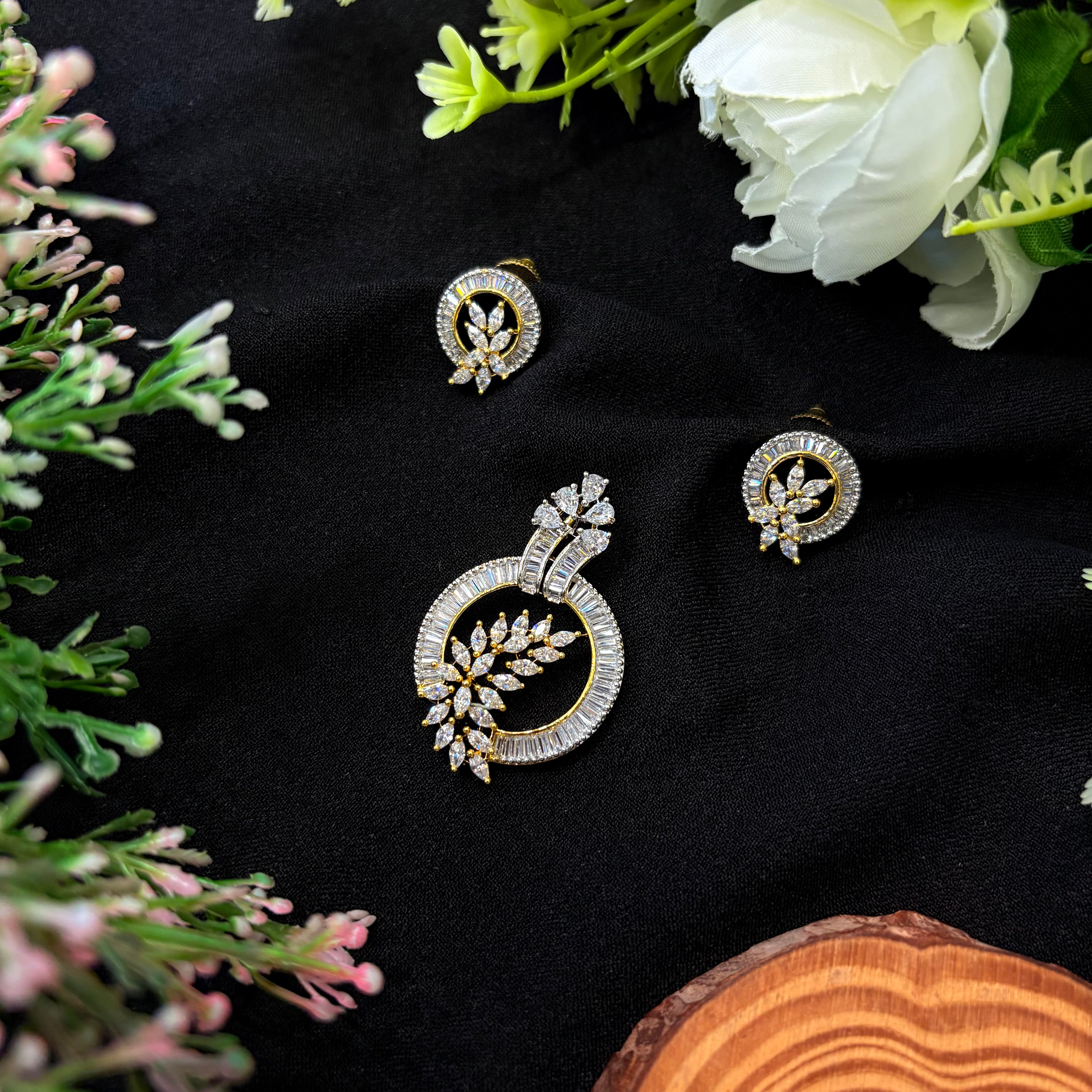 Aurelle Vine Pendant Set