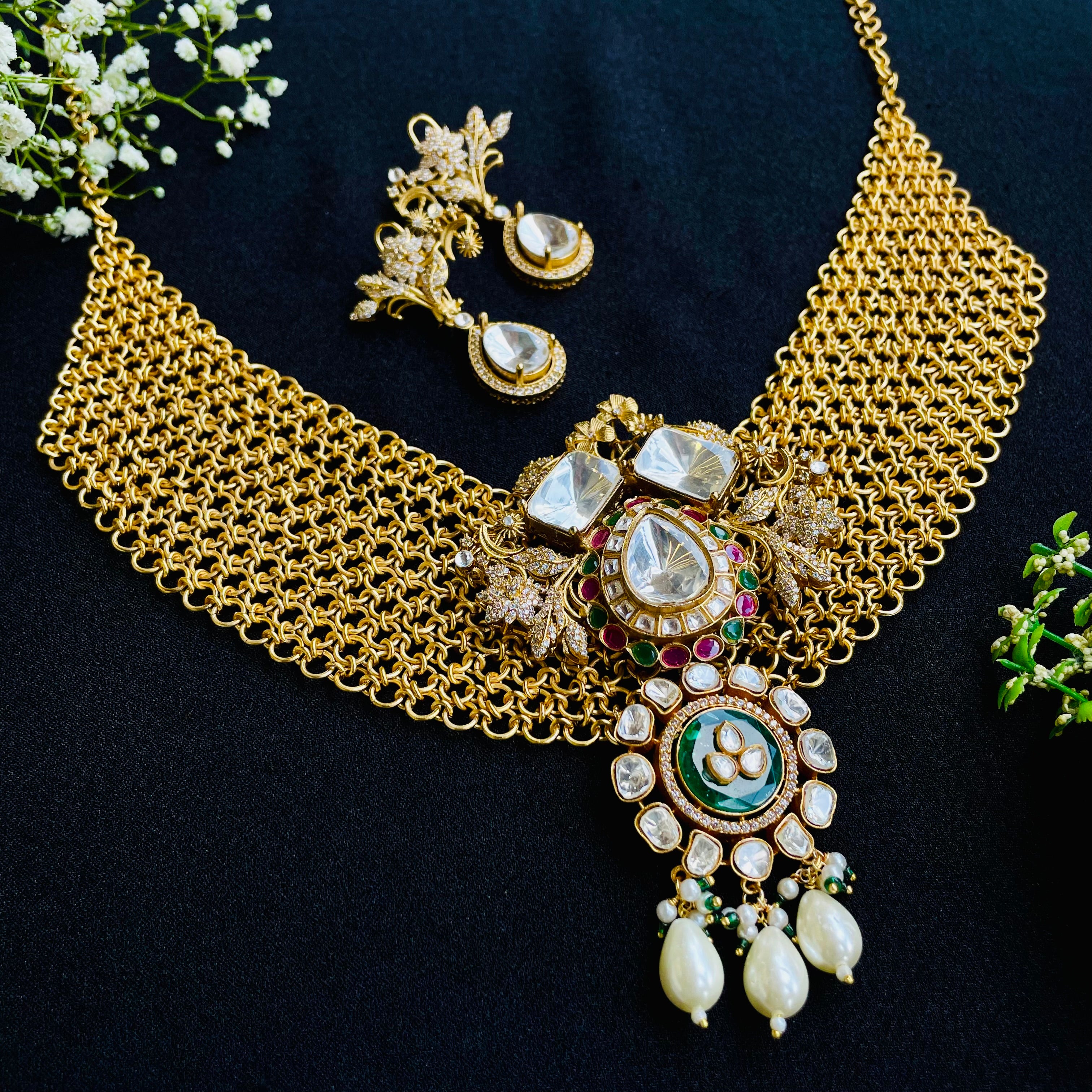 Nayaab Shamiksha Polki Neckpiece