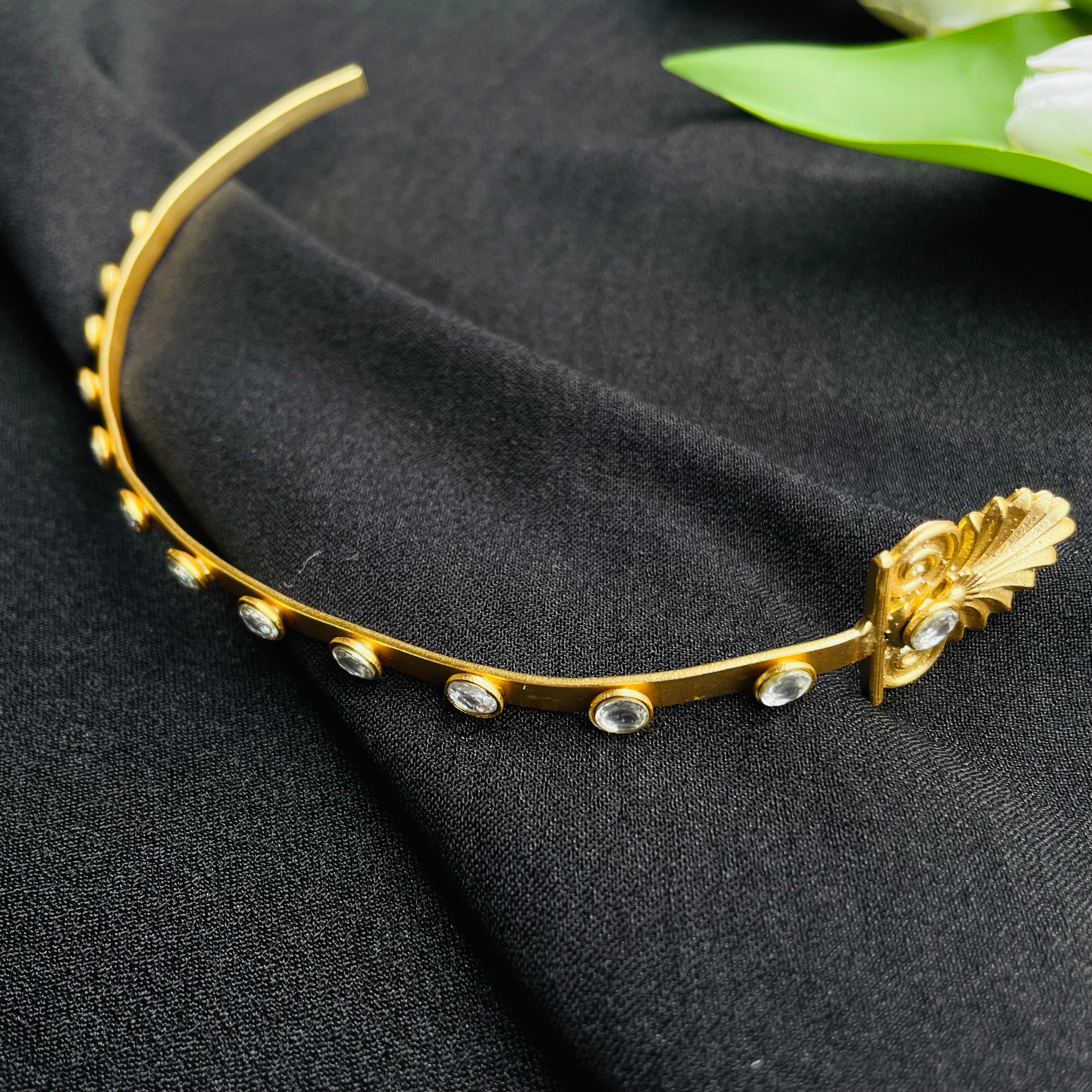 Nayaab Metal Polki Mang Tikka 01