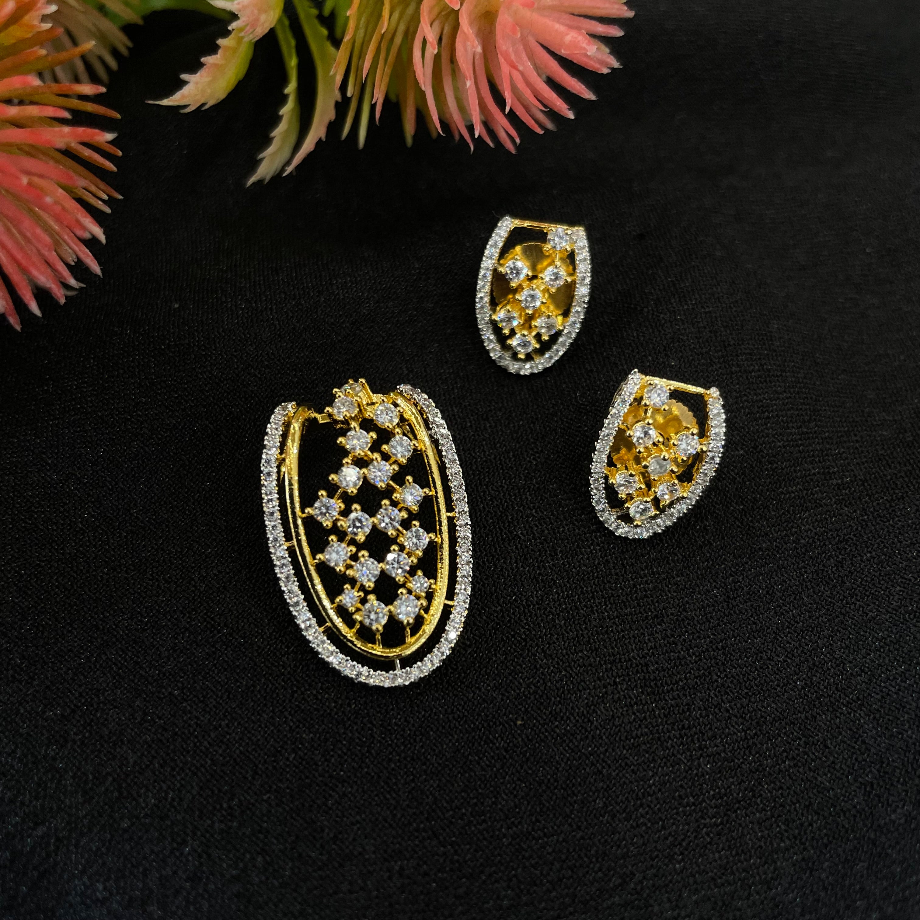 AD Ziana Pendant Set