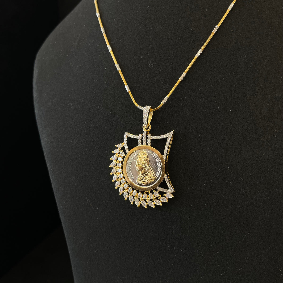 AD Zara coin Pendant Set