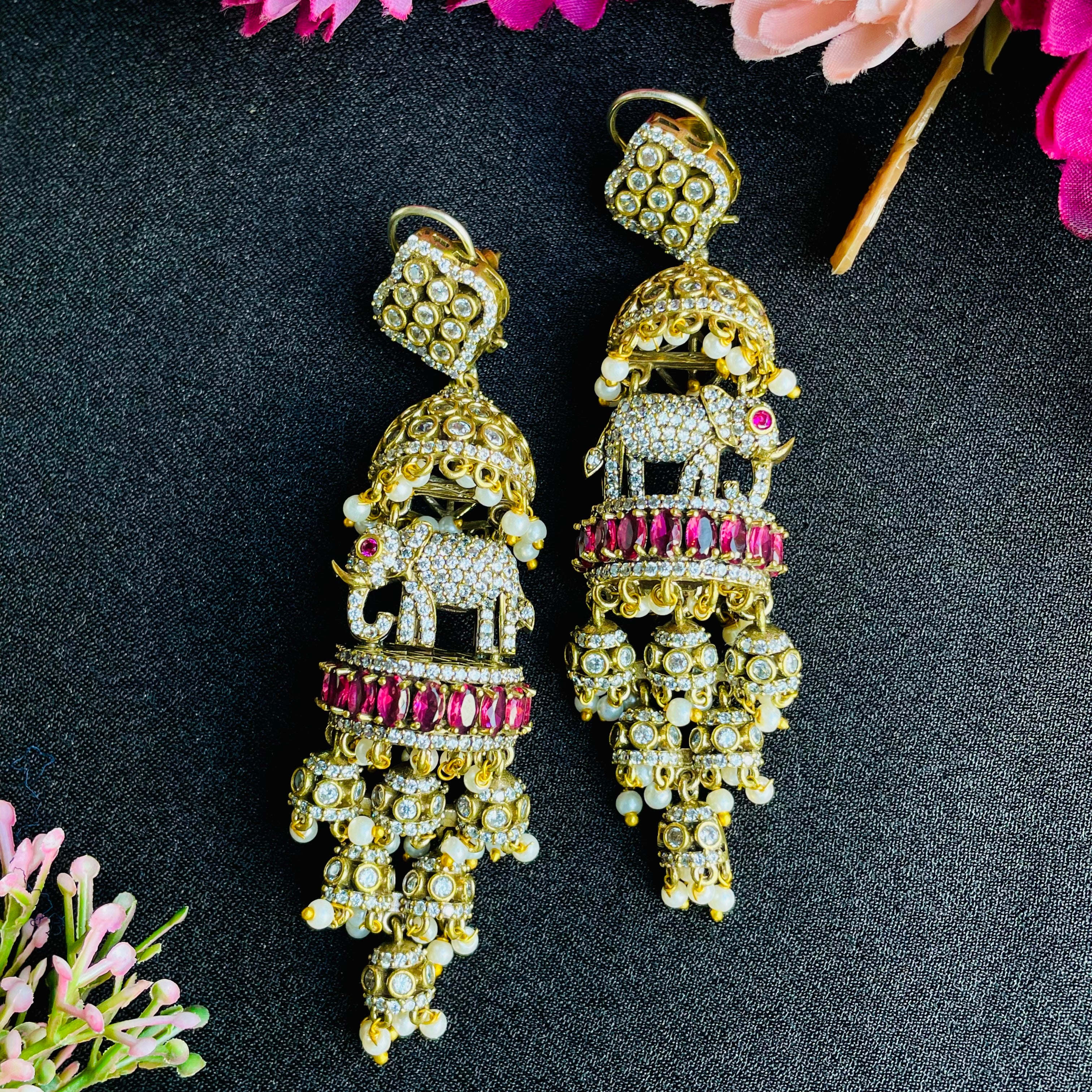 Nayaab Kavya jhumki