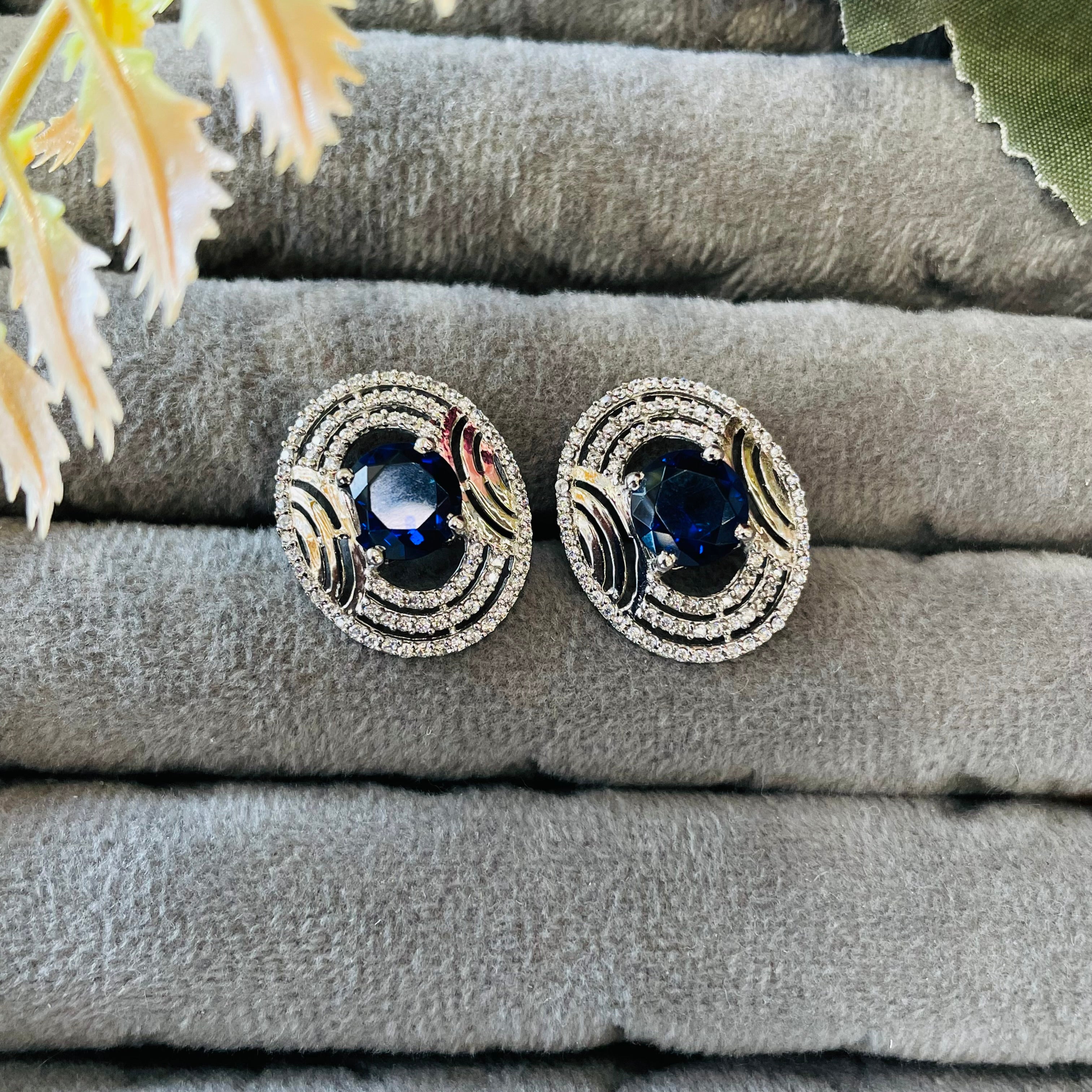 Vs Sterling Silver studs 1329 6g