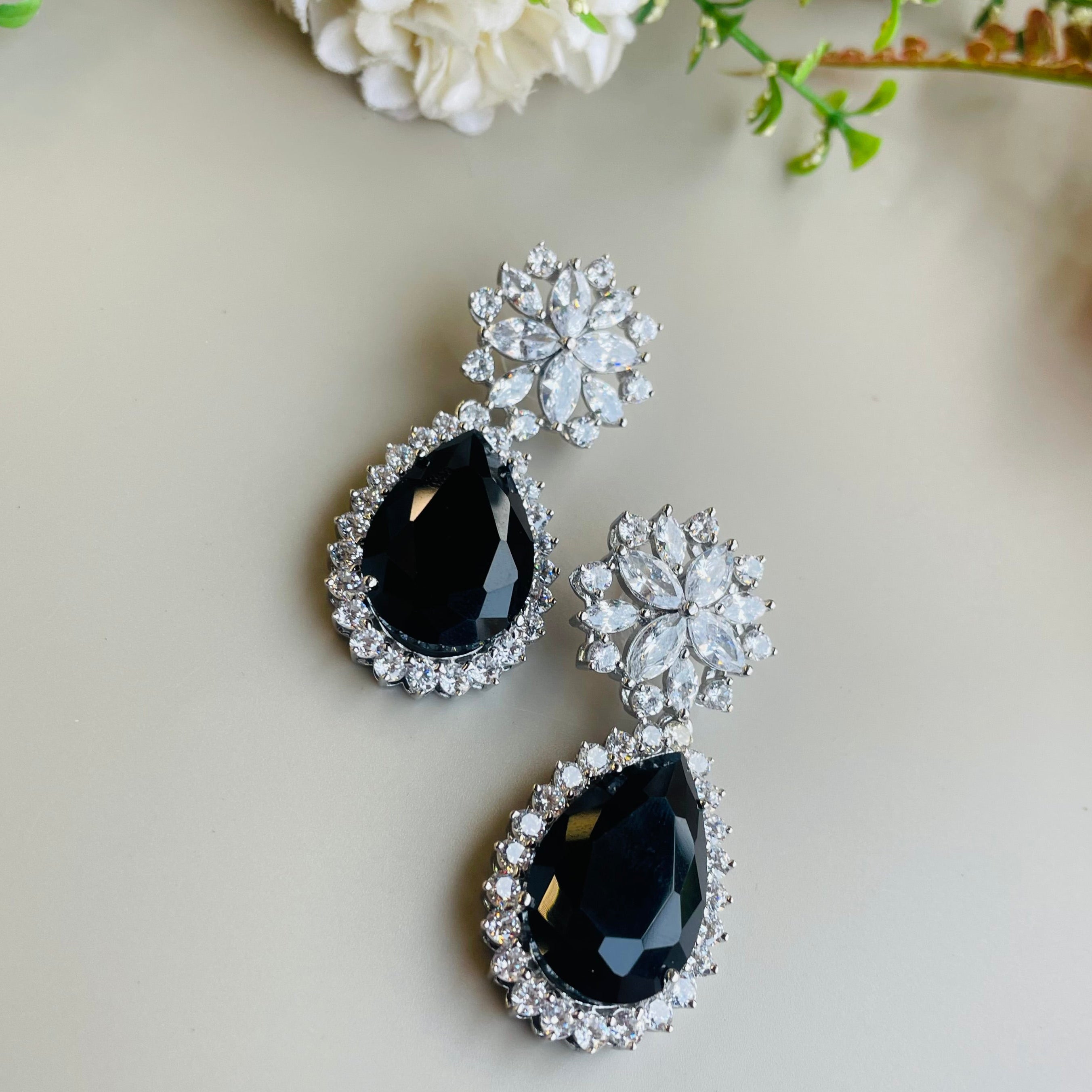 Ad Vihana neckpiece