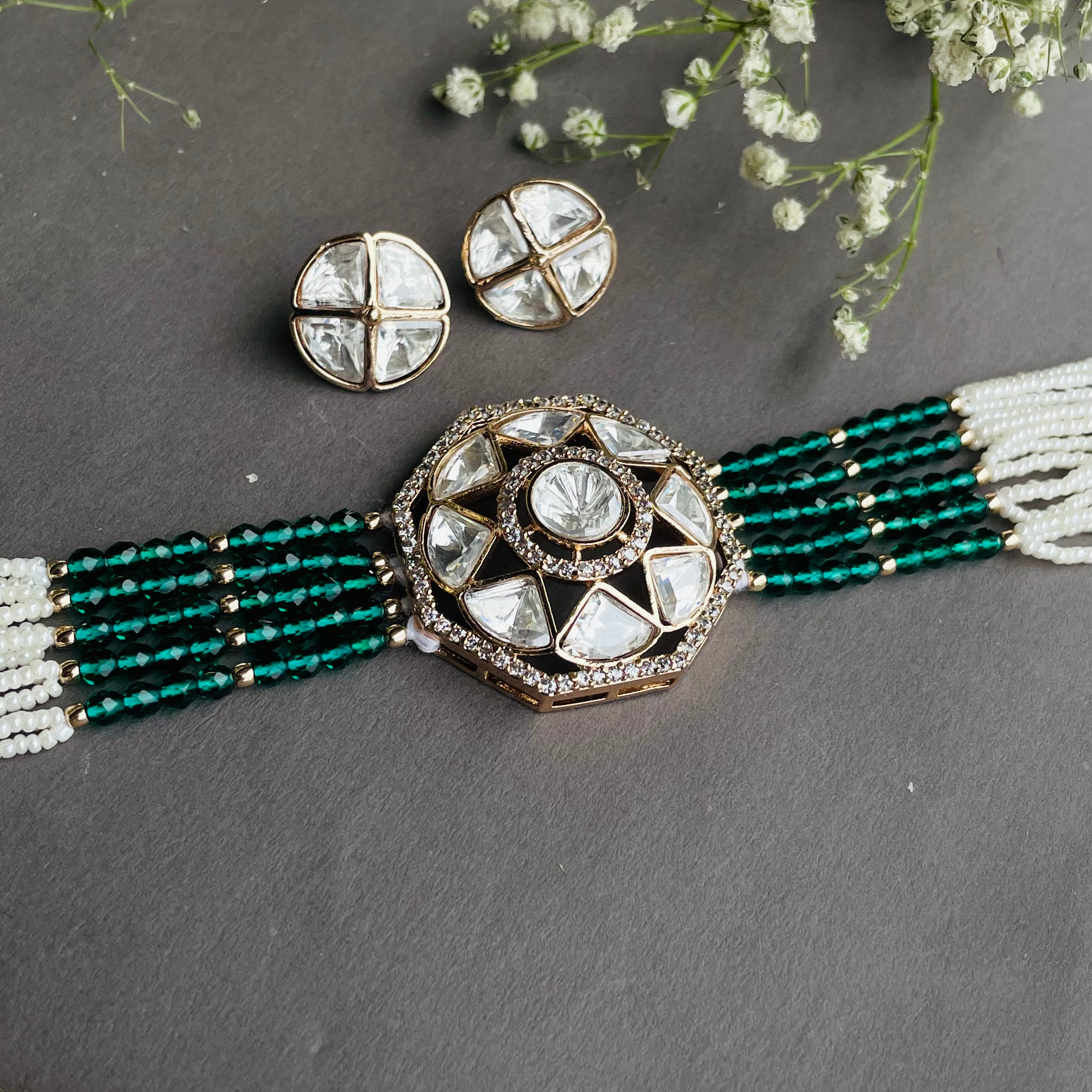 Nayaab Riya choker