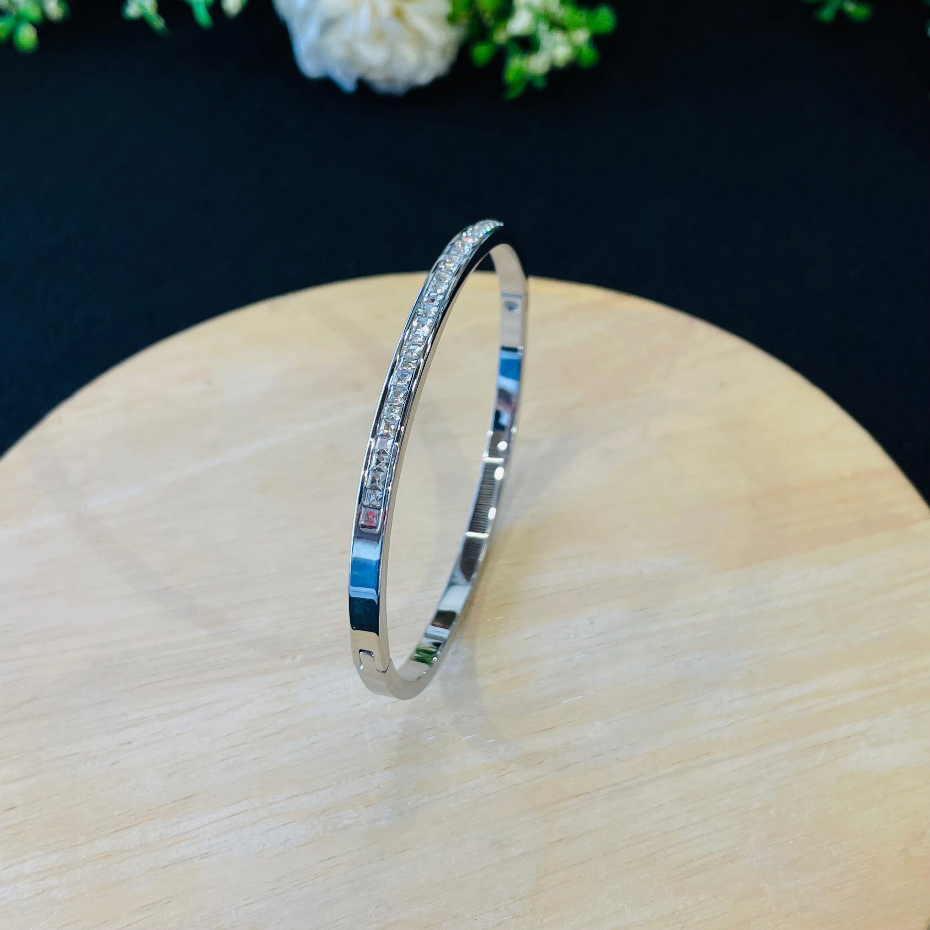 Layla Viral Bracelet 01