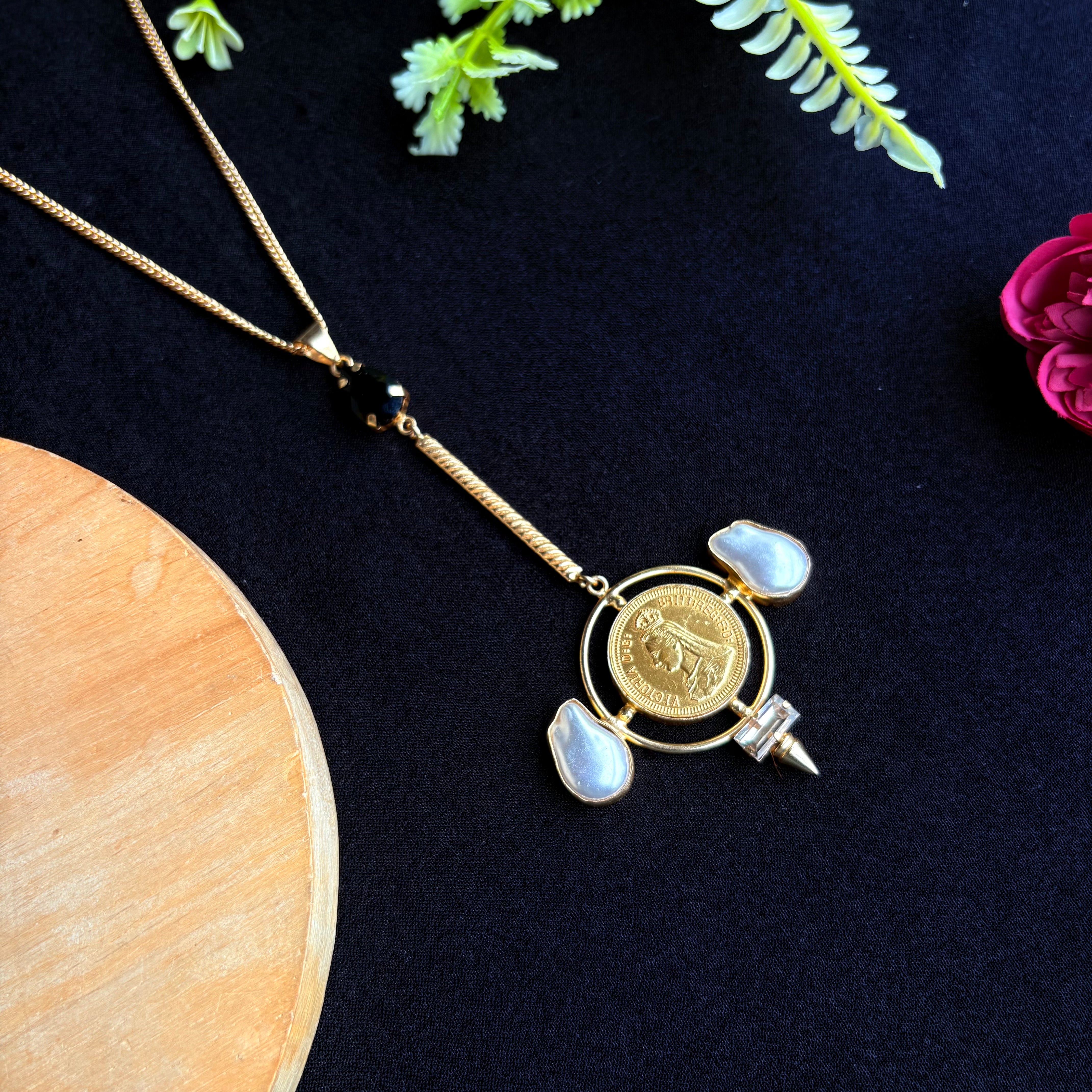 Aurelia Coin Pendant Necklace
