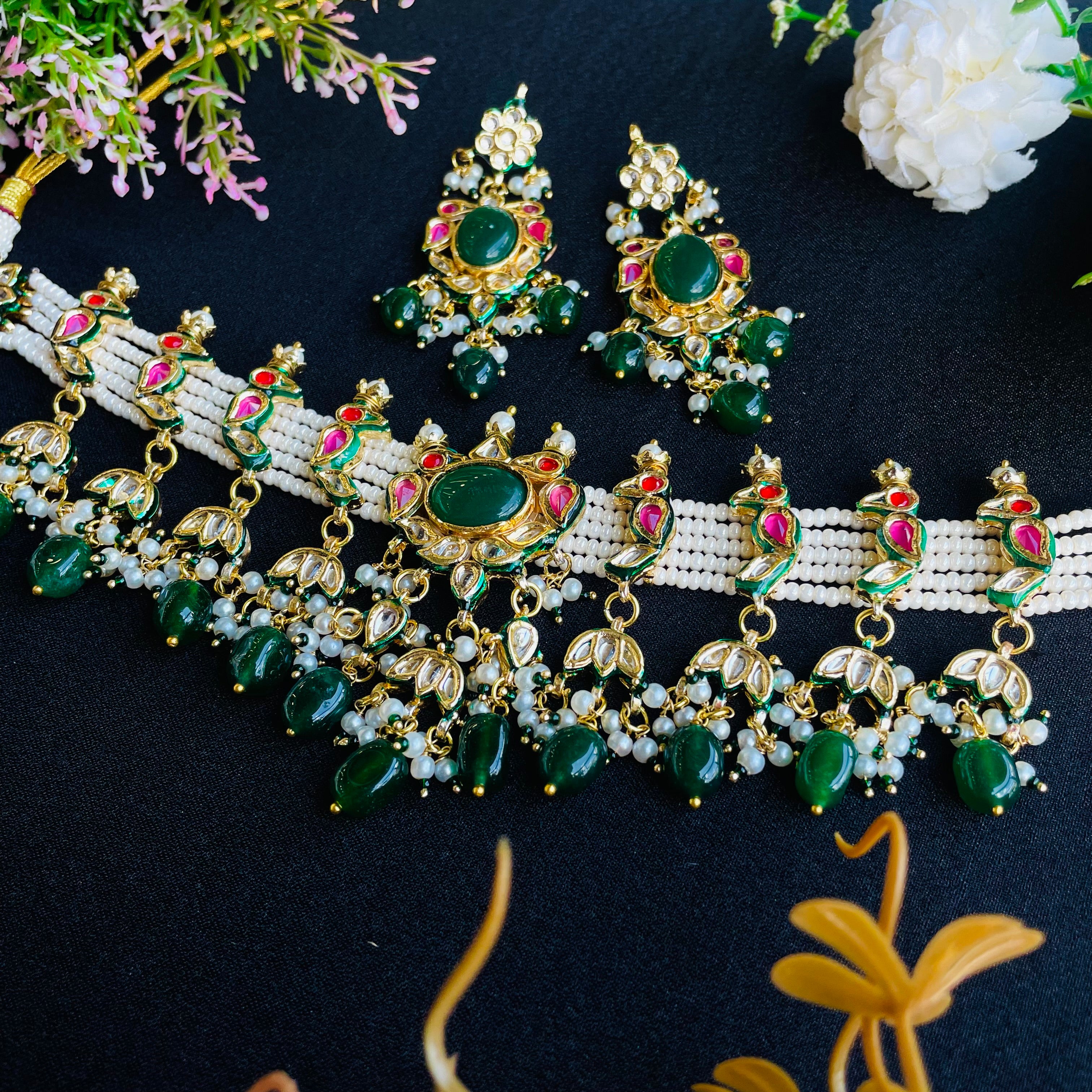 Nayaab shanaya Neckpiece