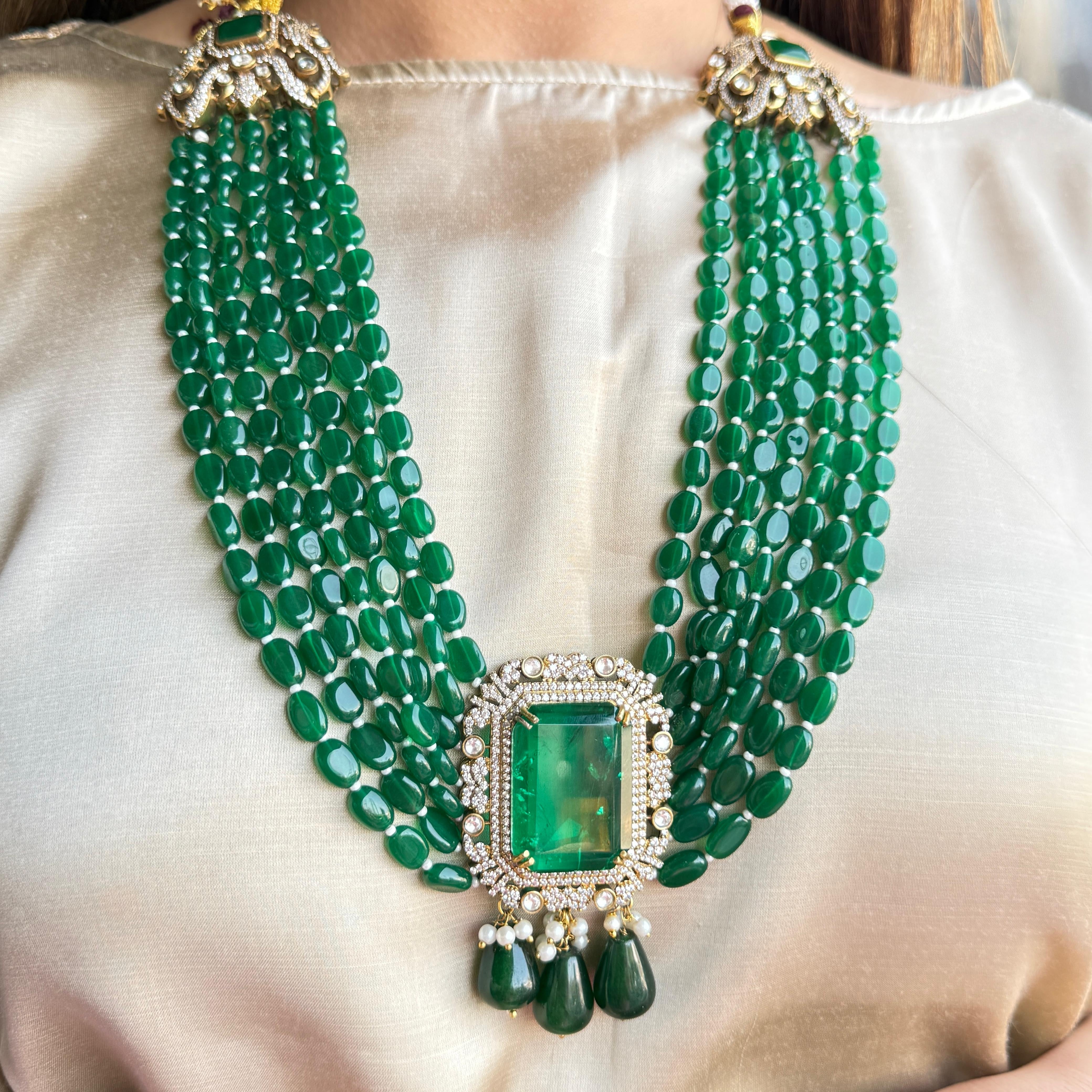 Nayaab Rubi Neckpiece