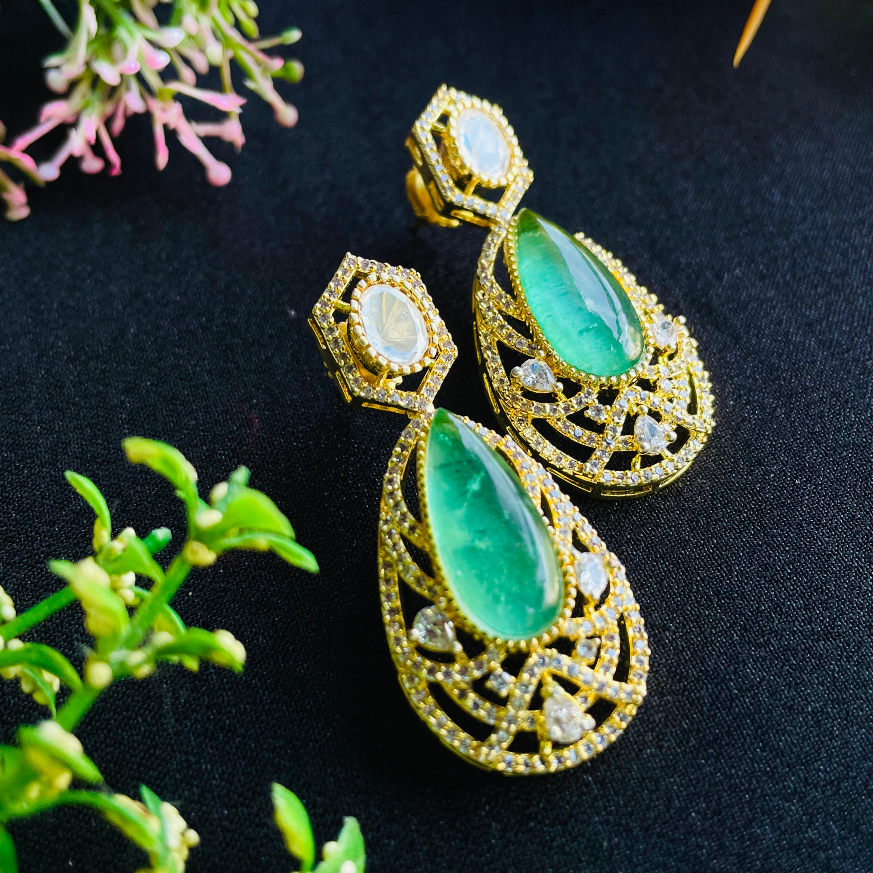 Nayaab Kasvi Earrings