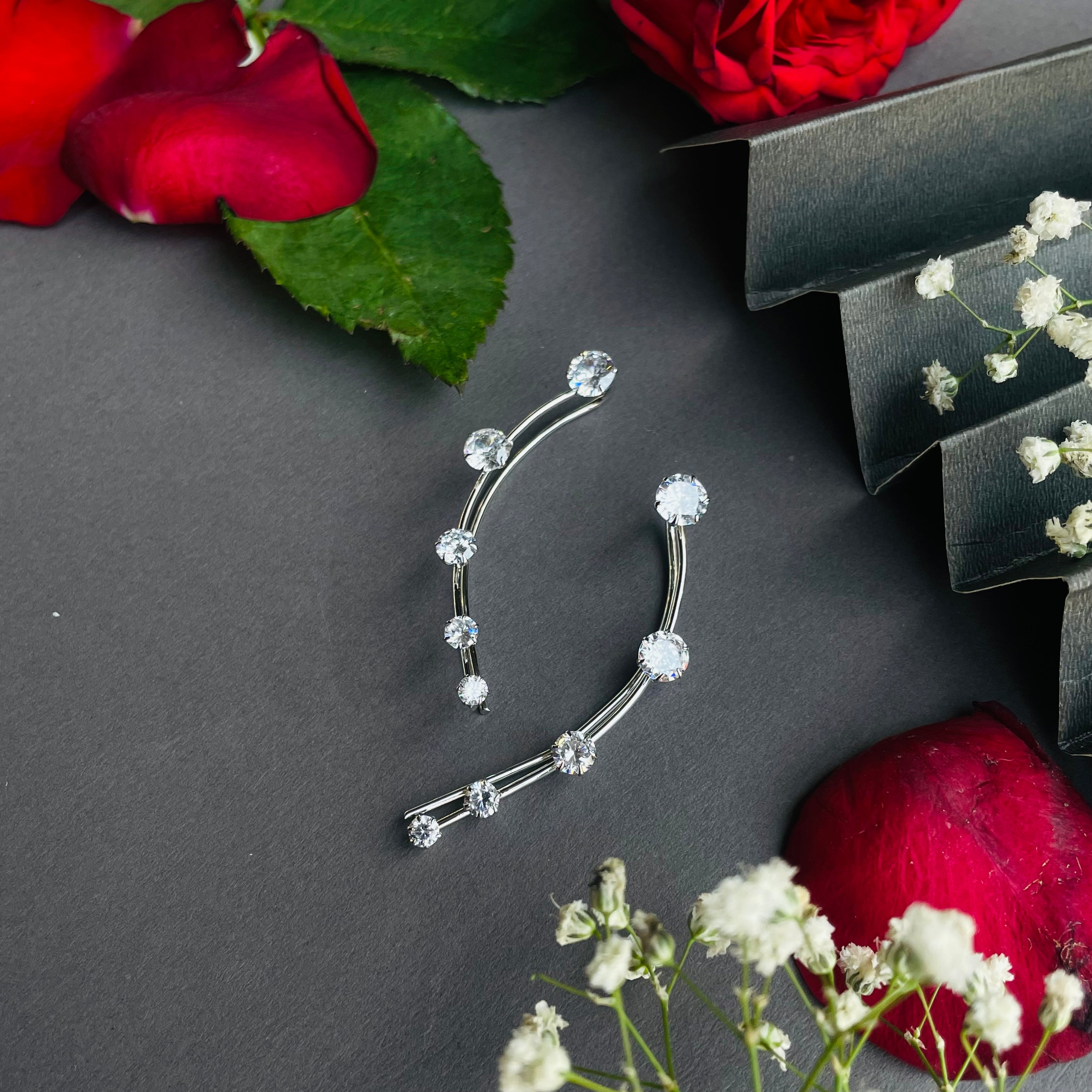 Ad Lyra earcuff
