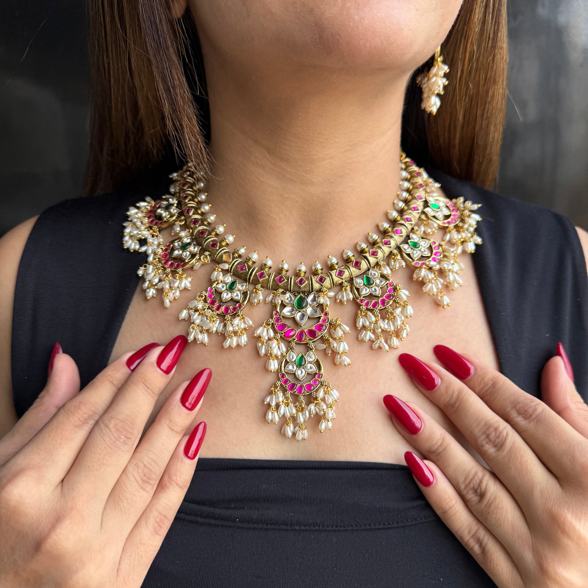 Rajvalli Neckpiece