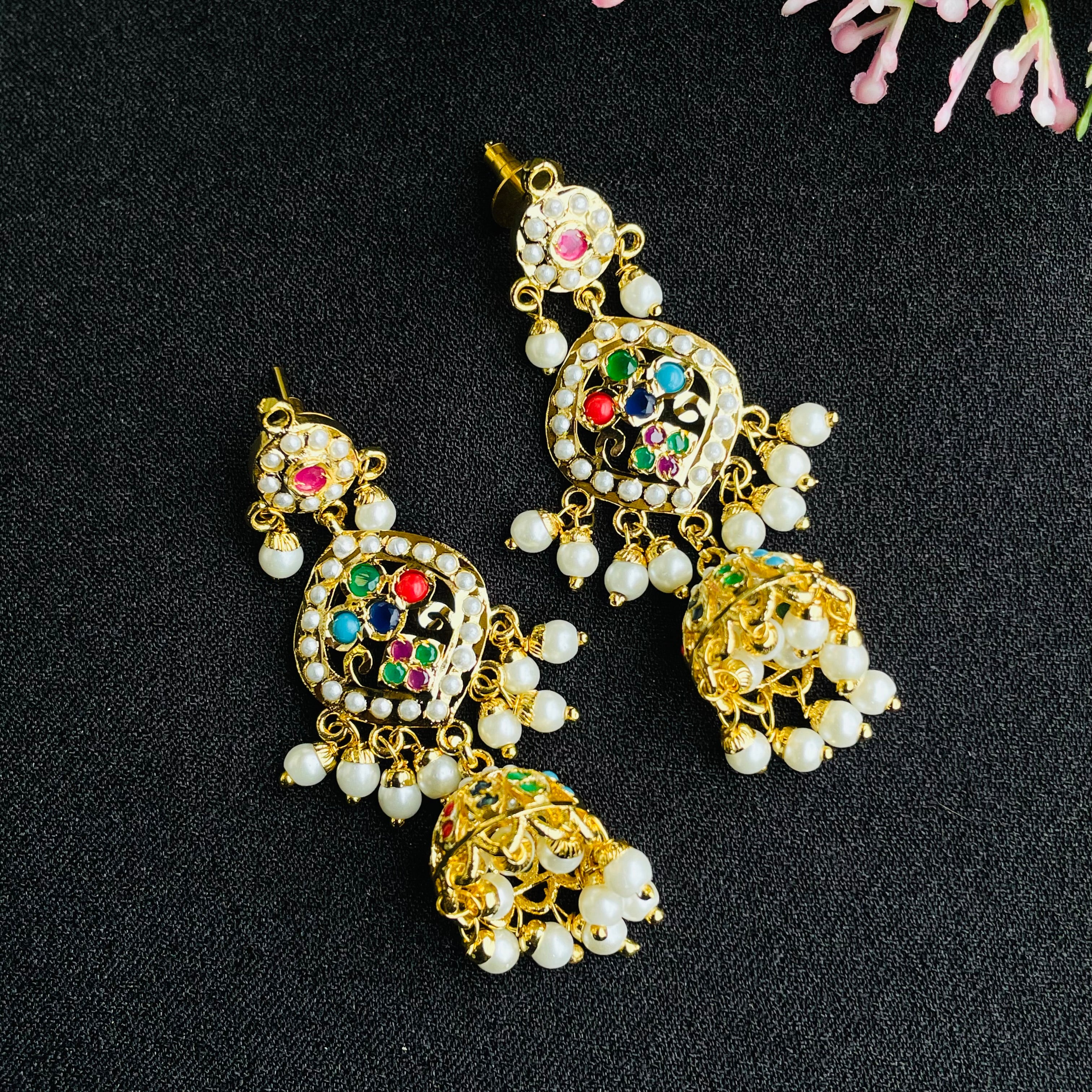 Nayaab Aarohi Jhumki