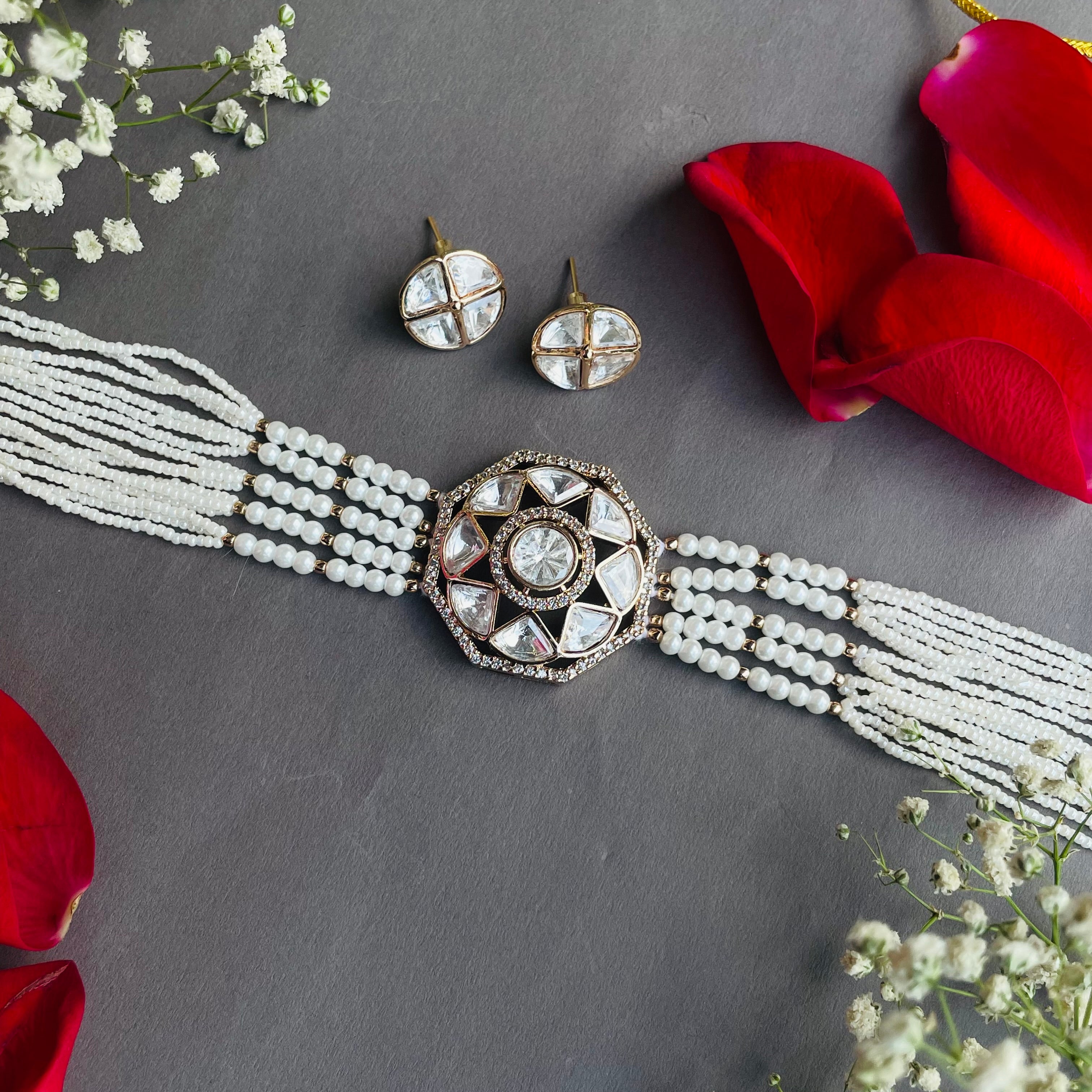 Nayaab Riya choker