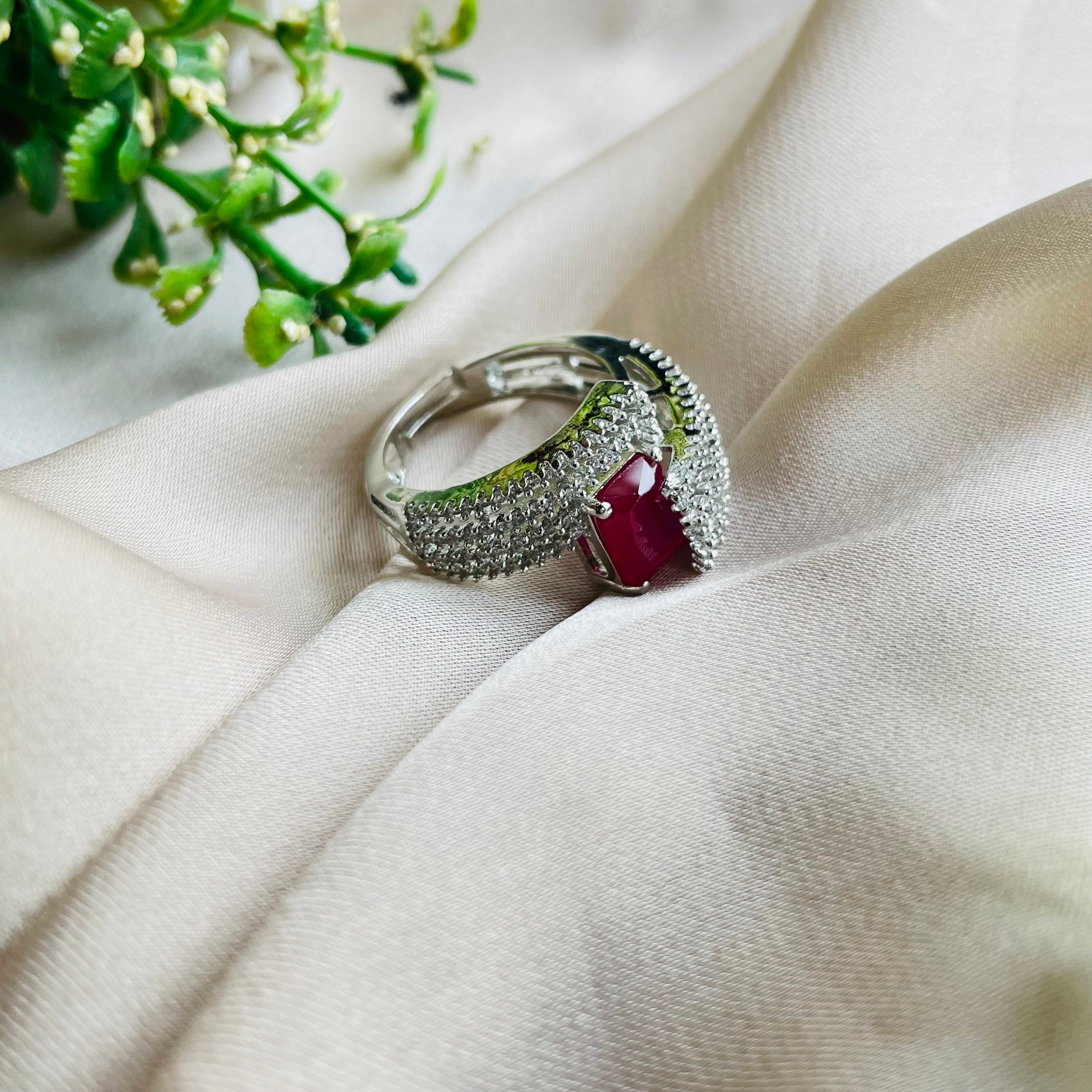 Ad Opal ring adjustable