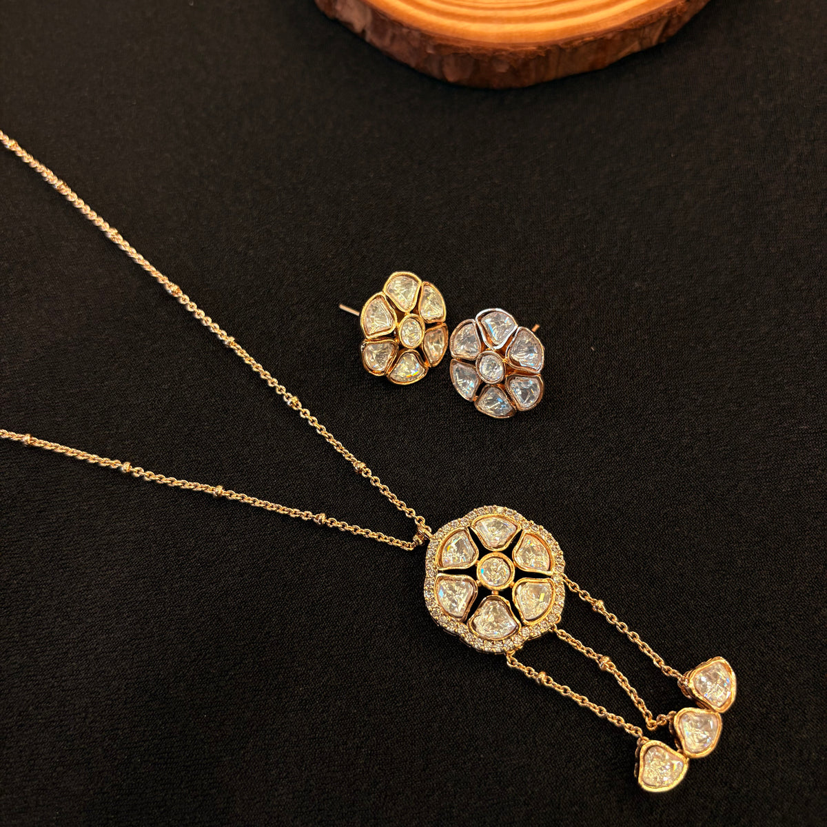 Inaya Bloom Pendant