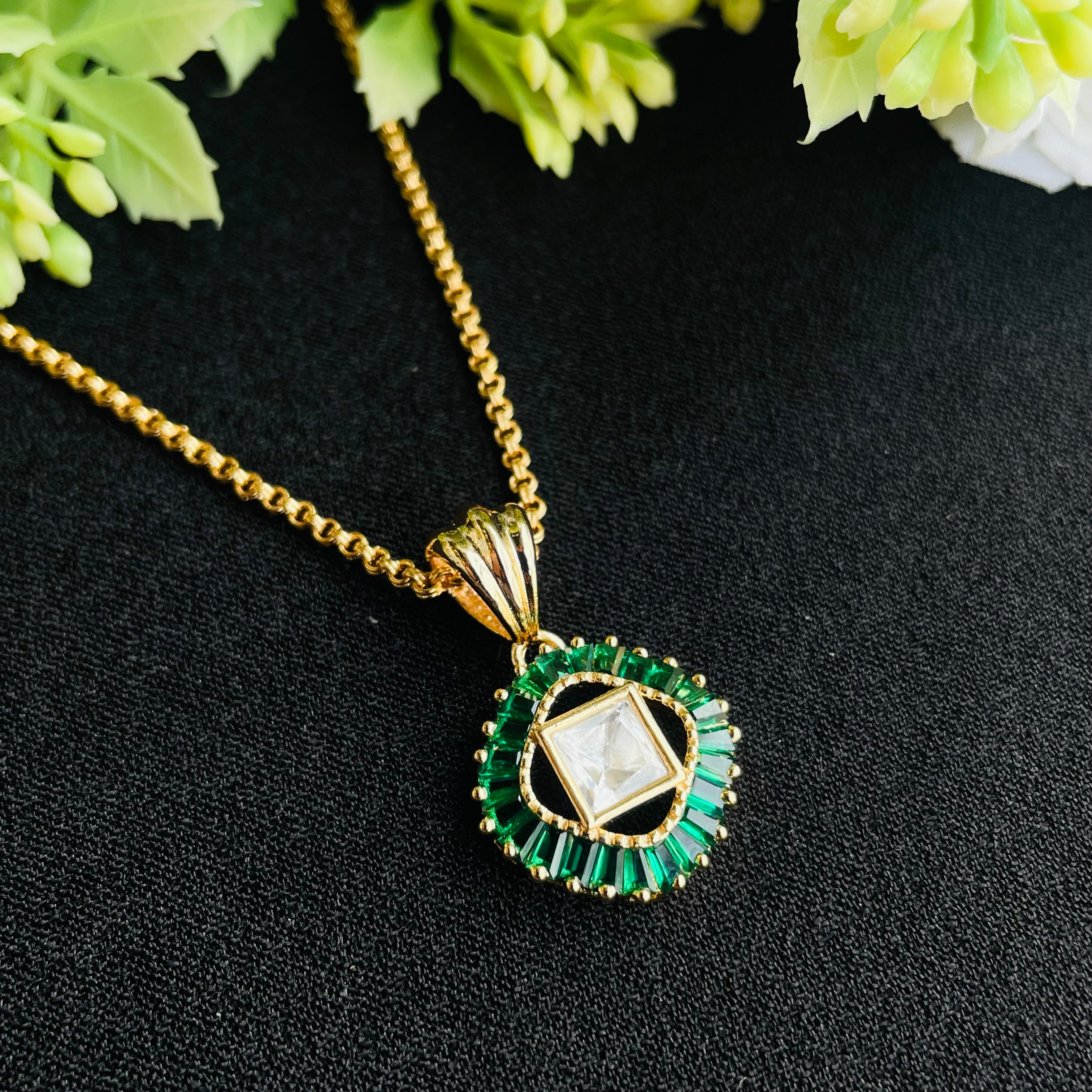 Nayaab Ani Polki Pendant set