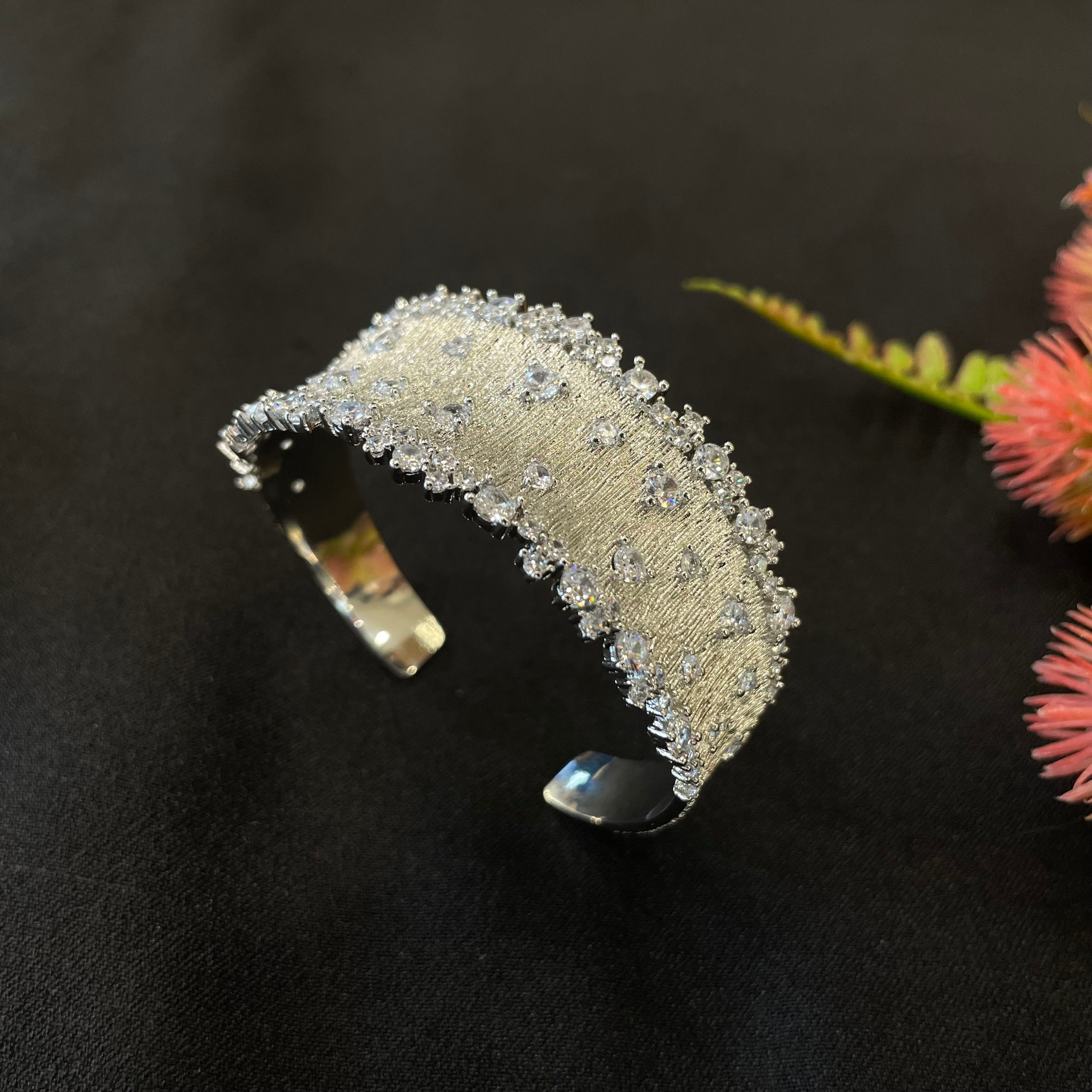 AD Rhea Openable bracelet