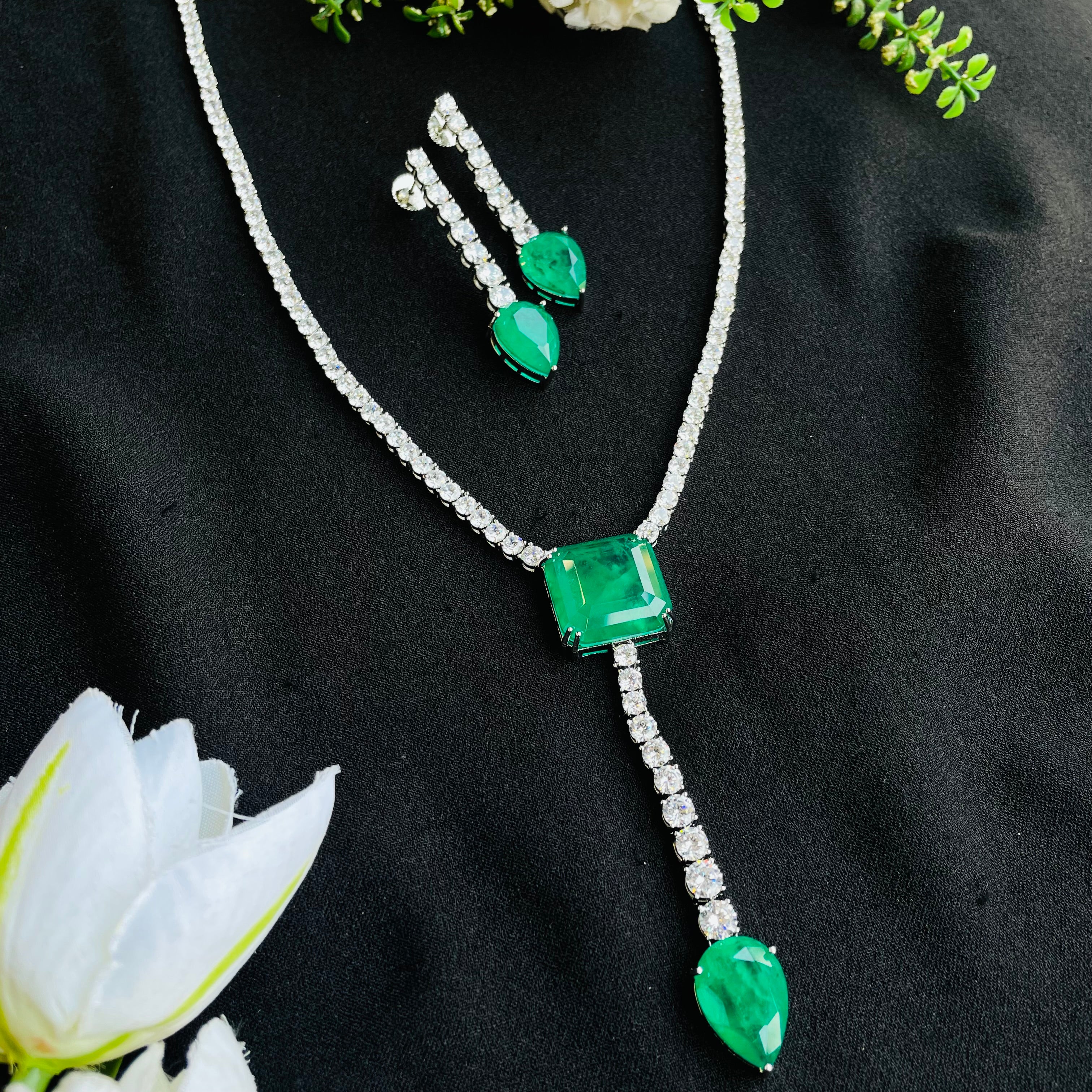 Ad Angela Neckpiece