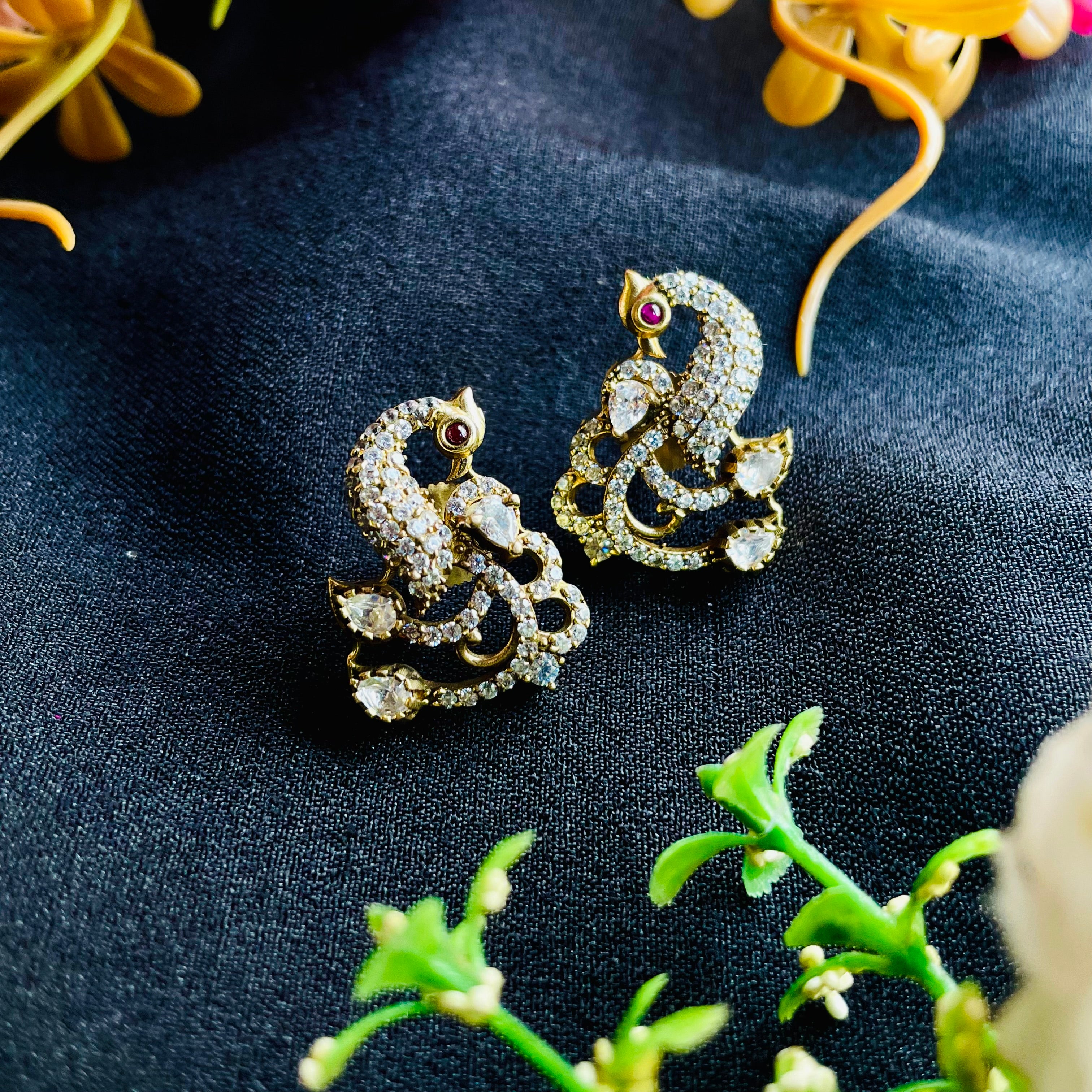 Nayaab kainaat neckpiece