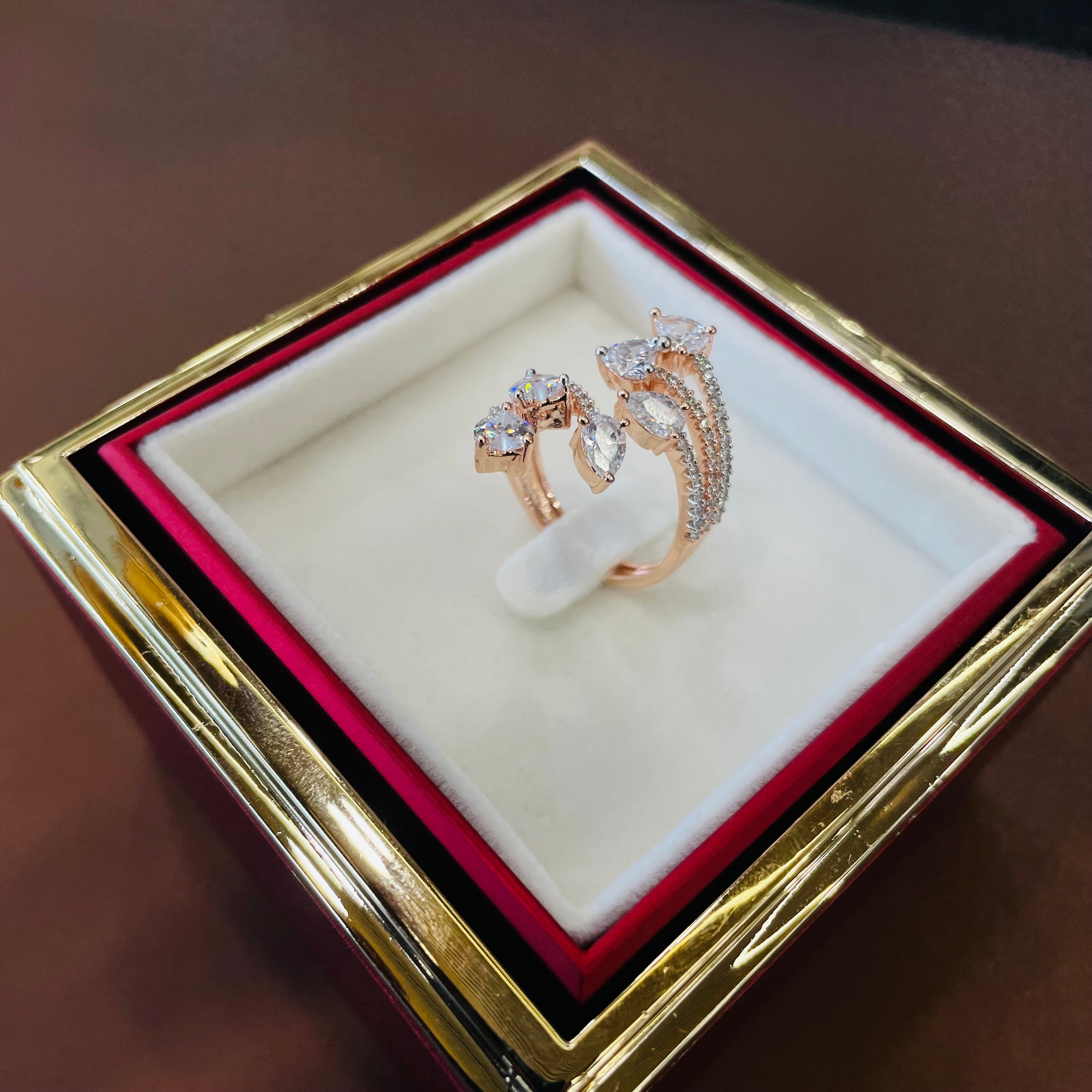 Ad Evora Ring