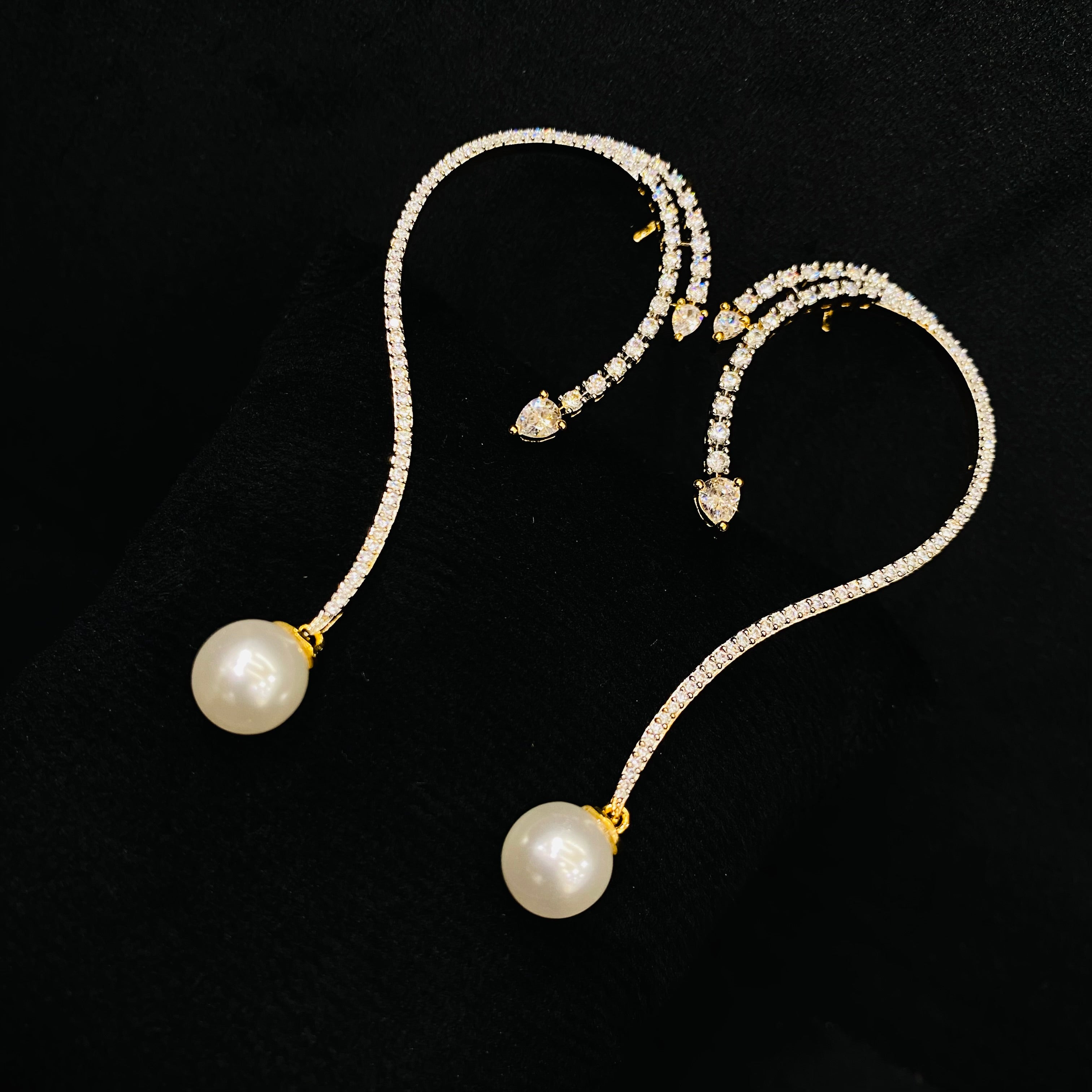 Meher Moti Earcuff