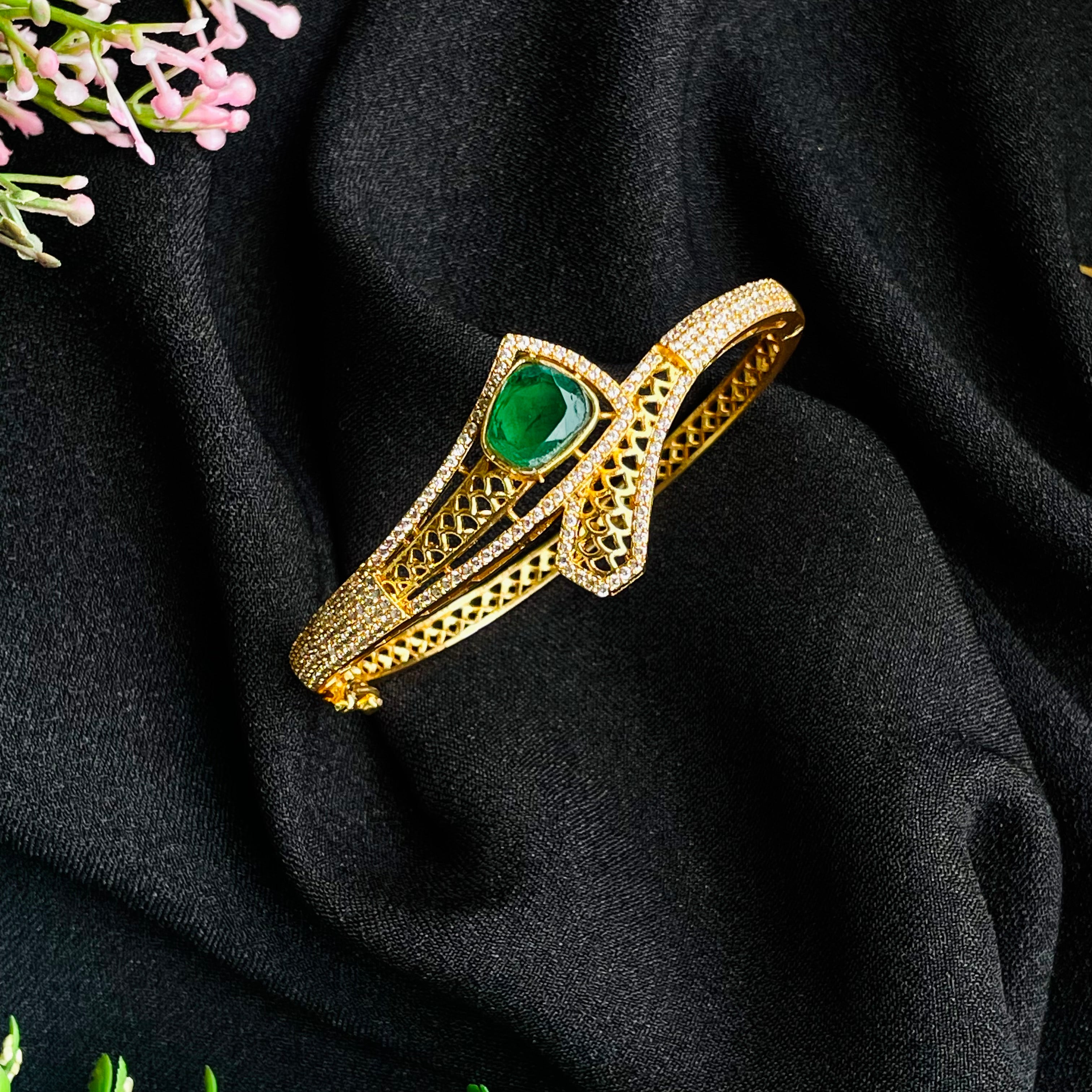 Nayaab Saanvi Bracelet