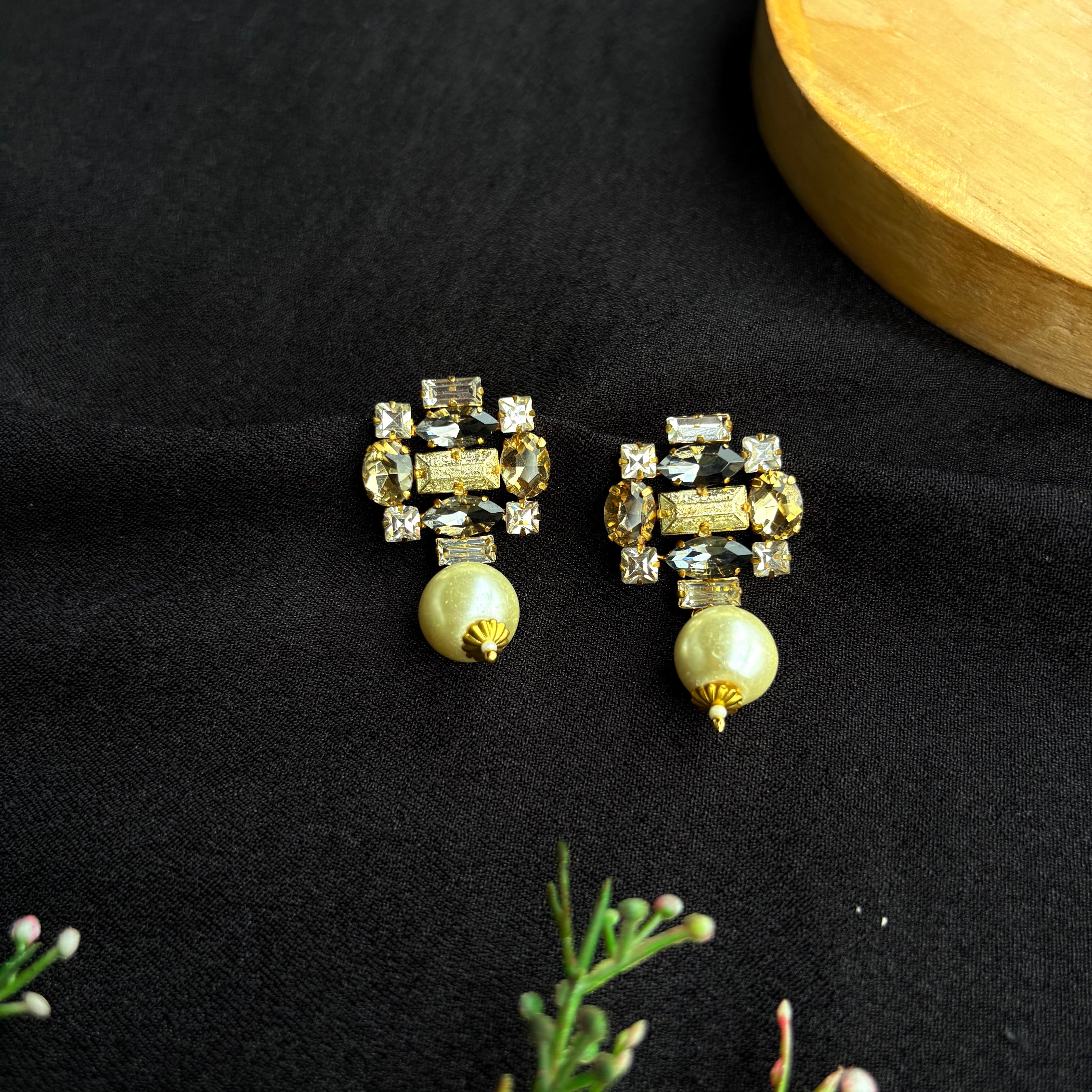 Solaris Pearl Drop Earrings
