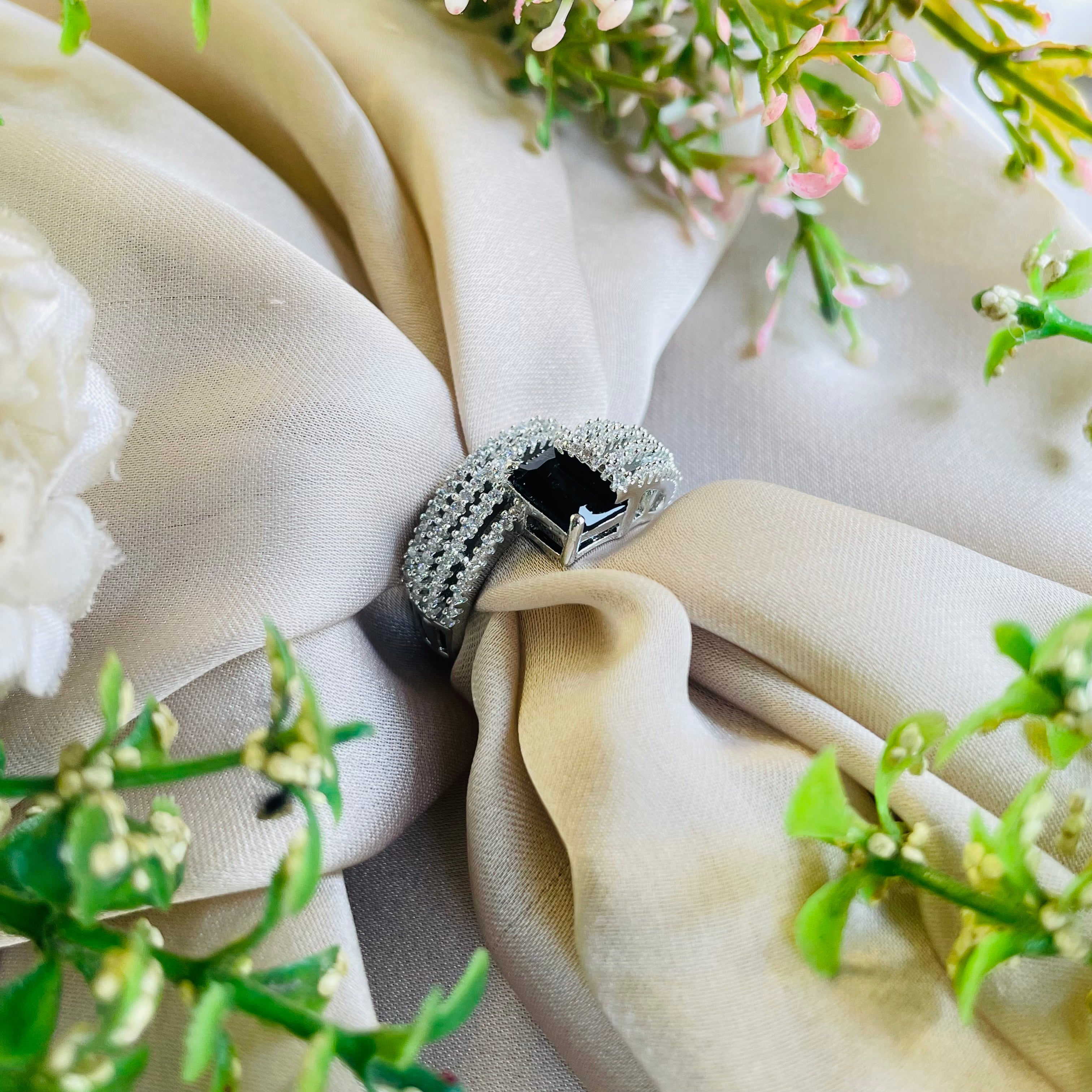 Ad Opal ring adjustable