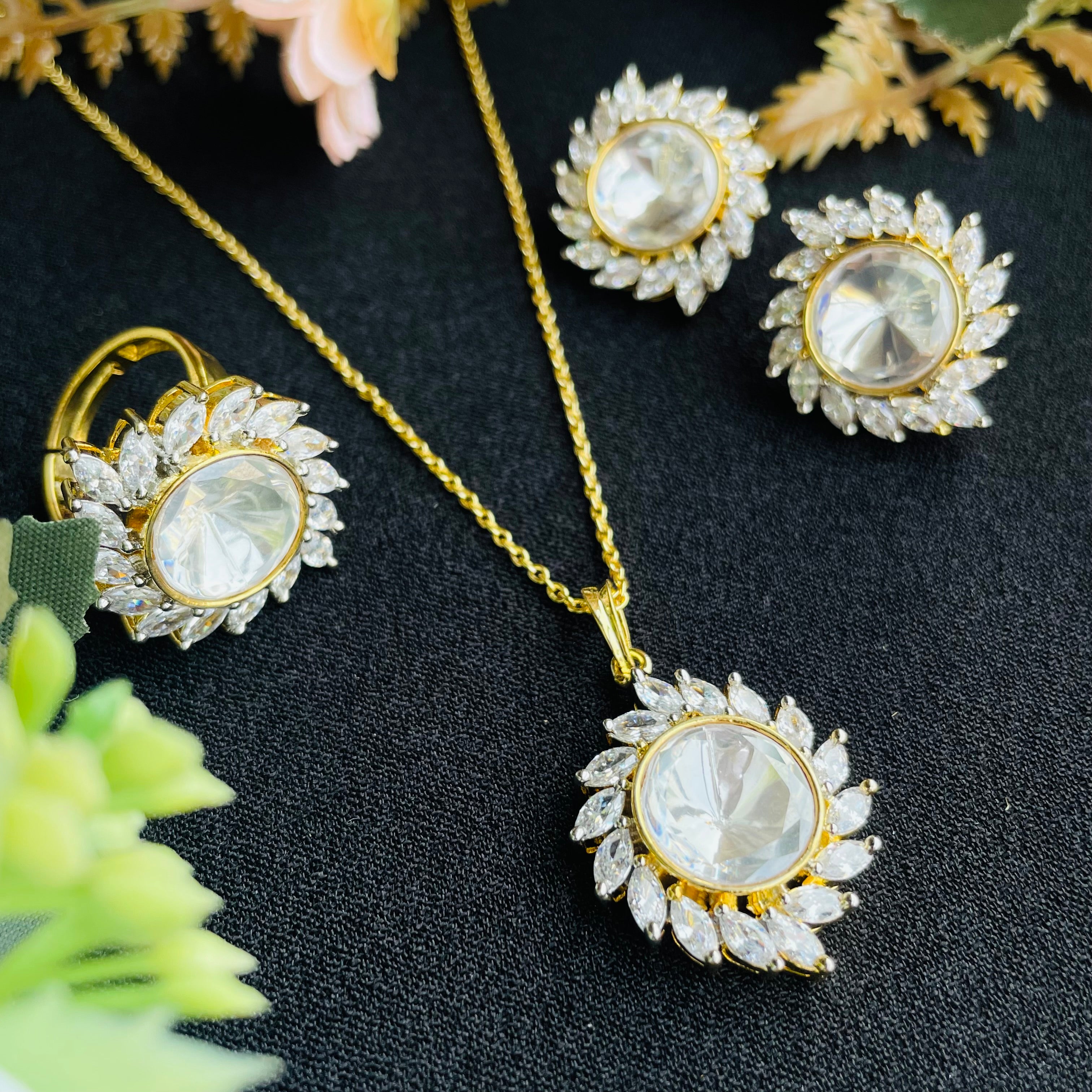 Nayaab Saanvi Polki Pendant With Free Ring