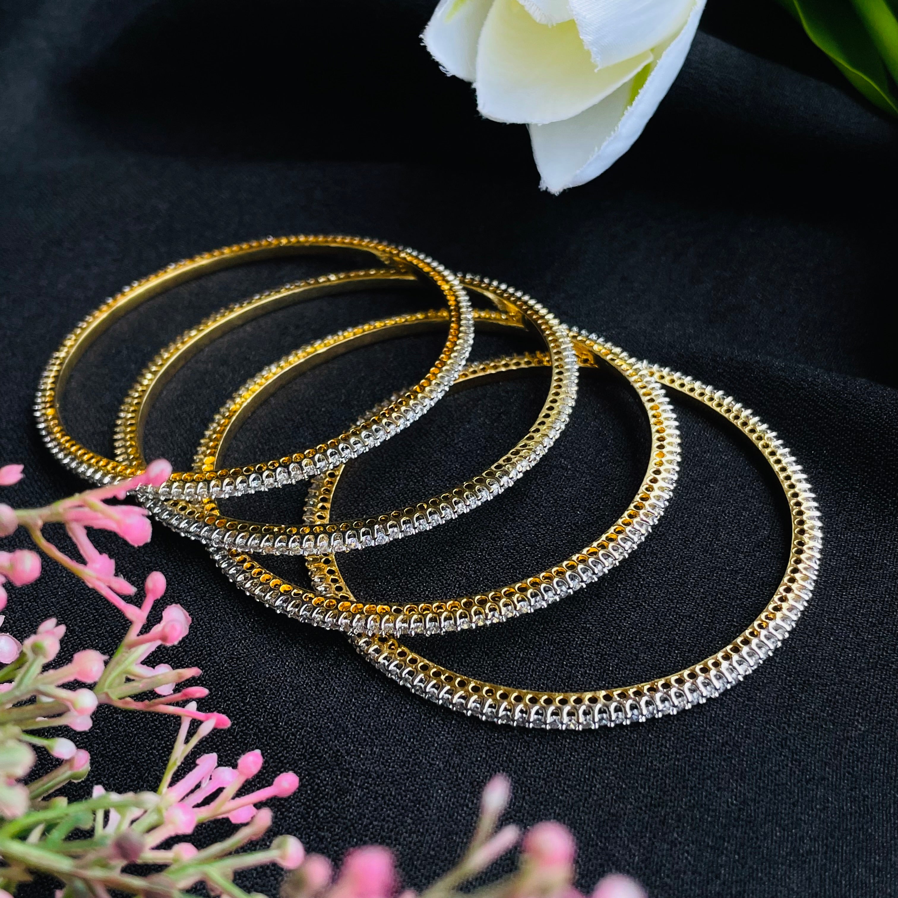 Elena ad bangles set 02