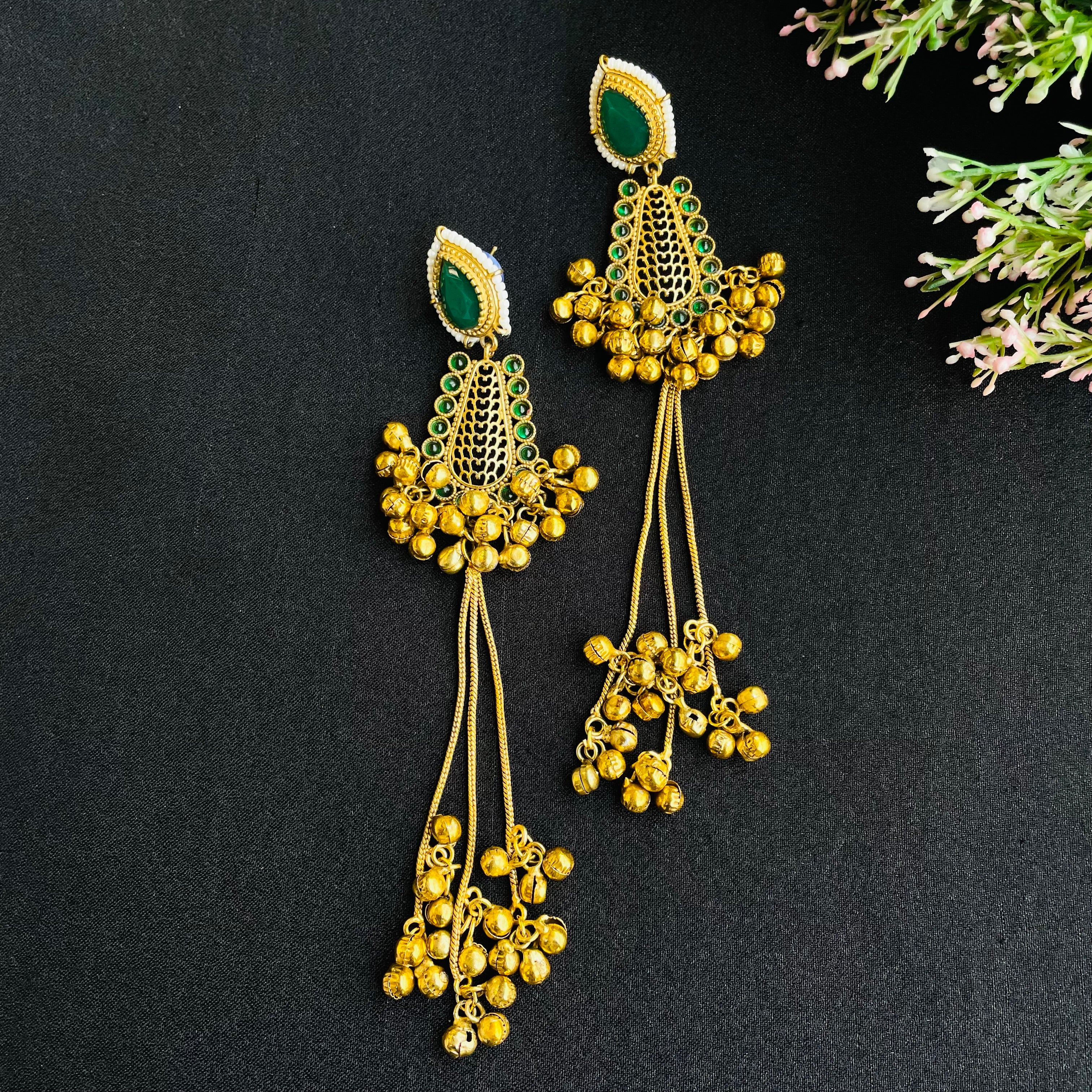 Nayaab varnika earrings