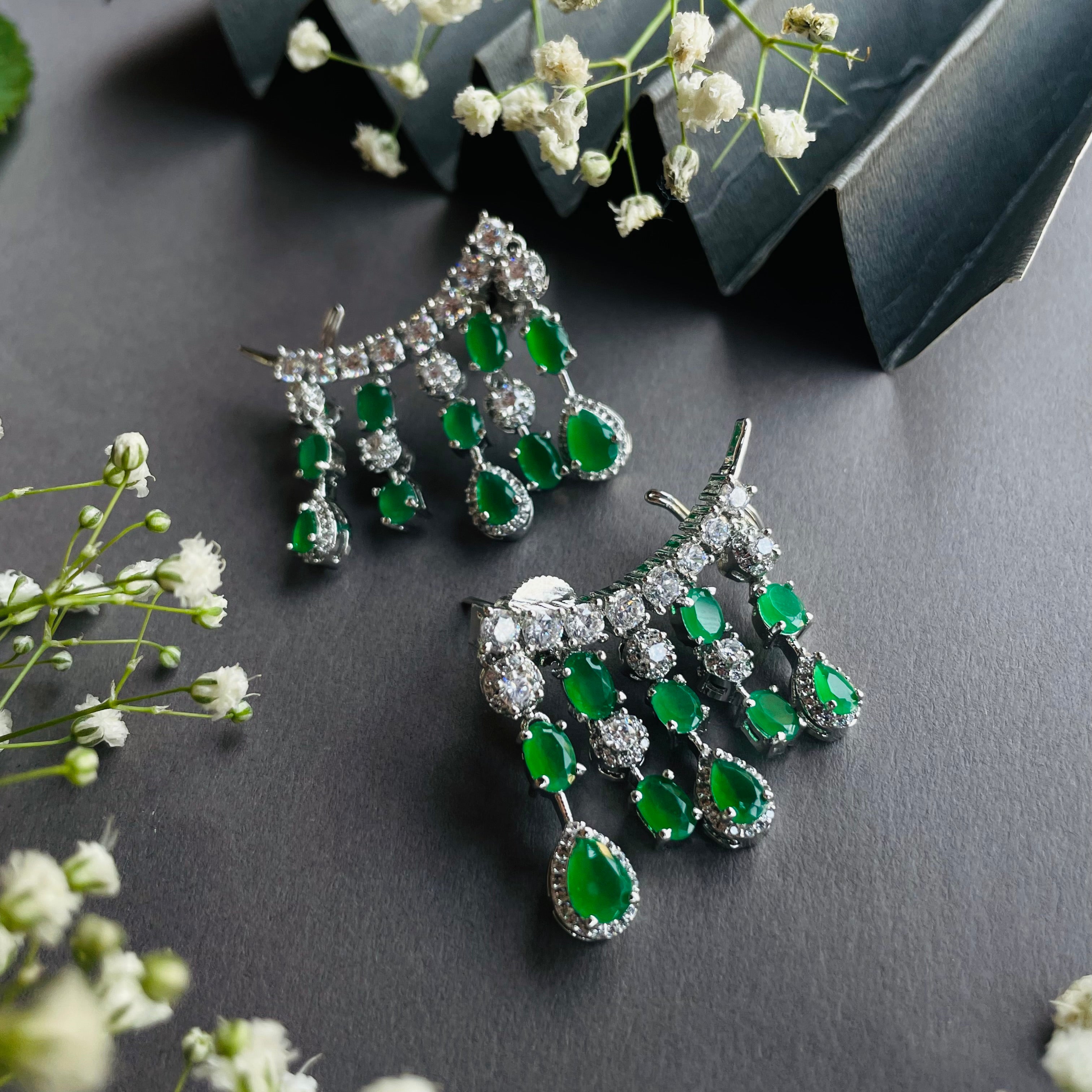 Ad Dhriti Earcuff