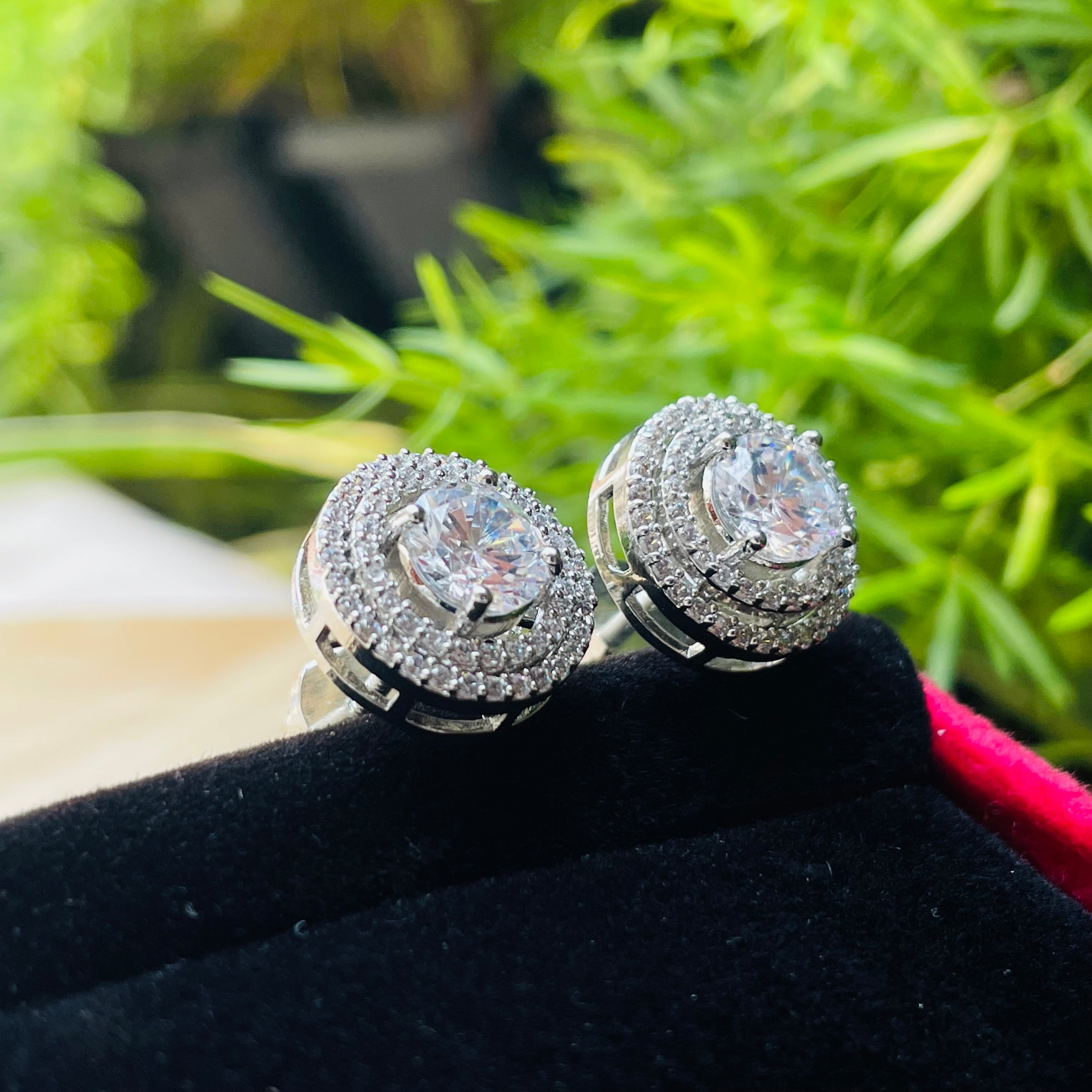 Ad Buffy studs