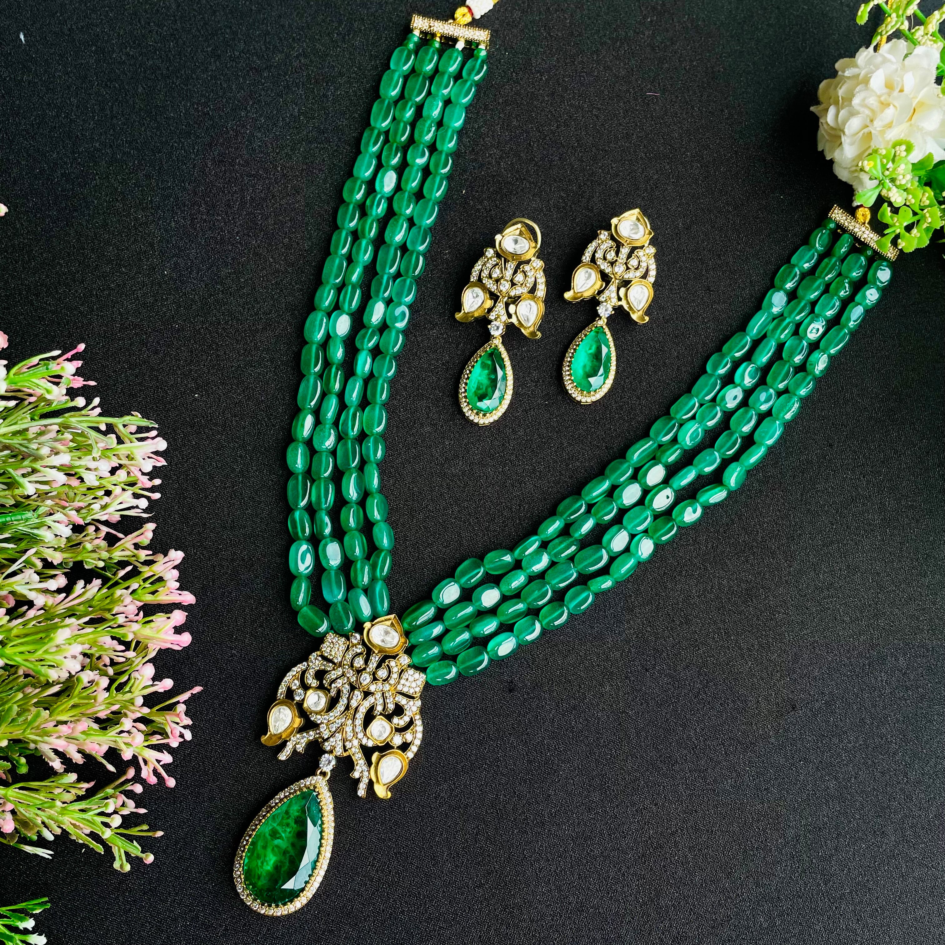 Nayaab Agrima Neckpiece