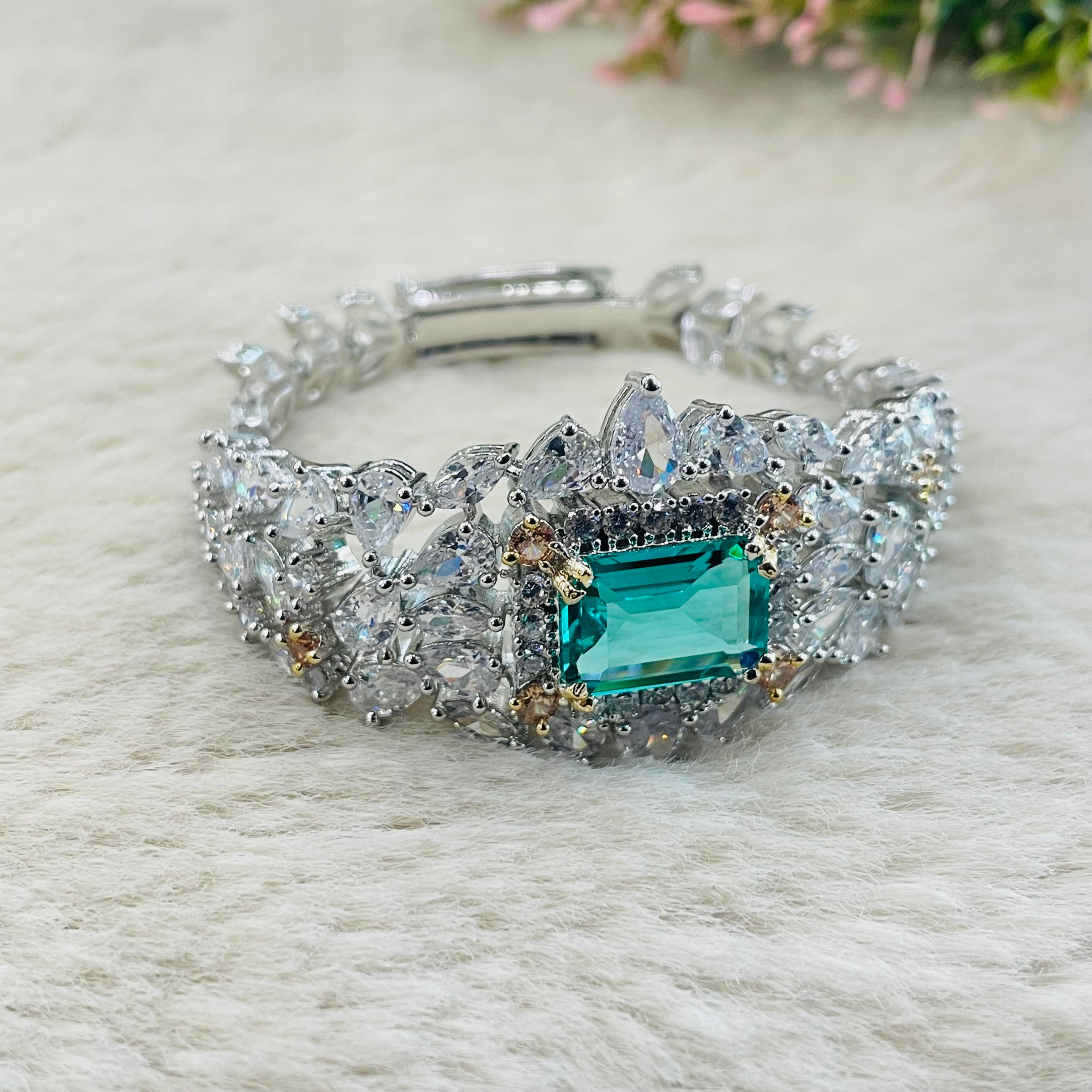 Aria ad bracelet