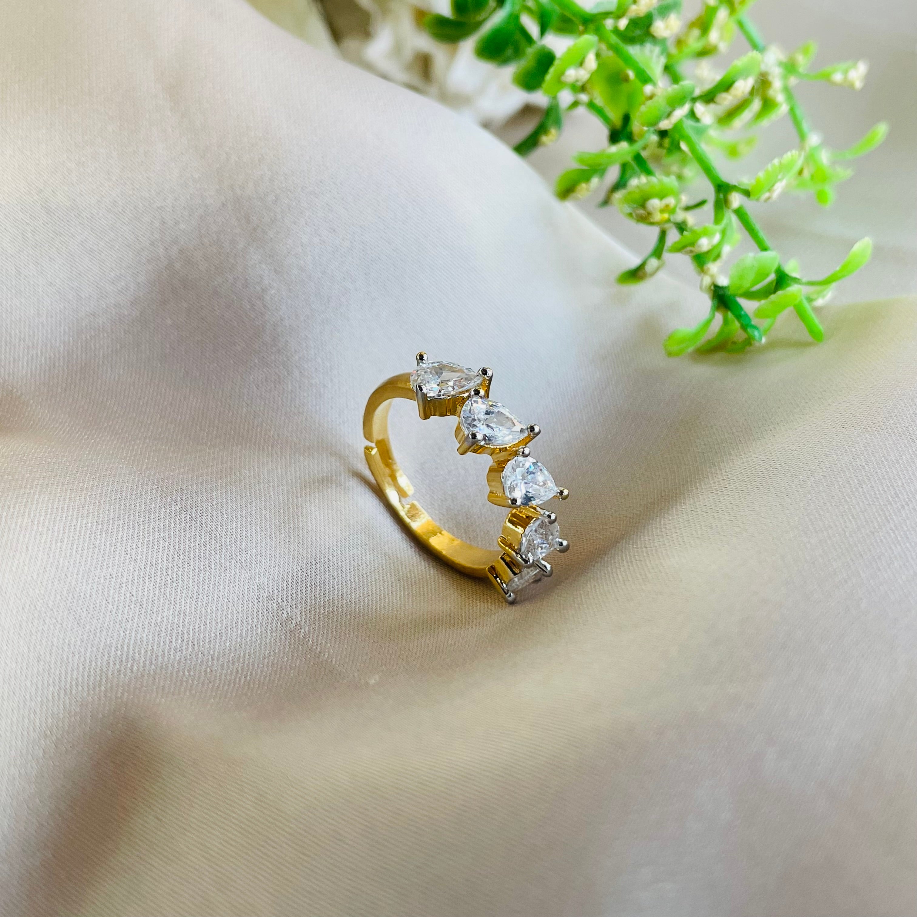 Ad Olivia ring adjustable